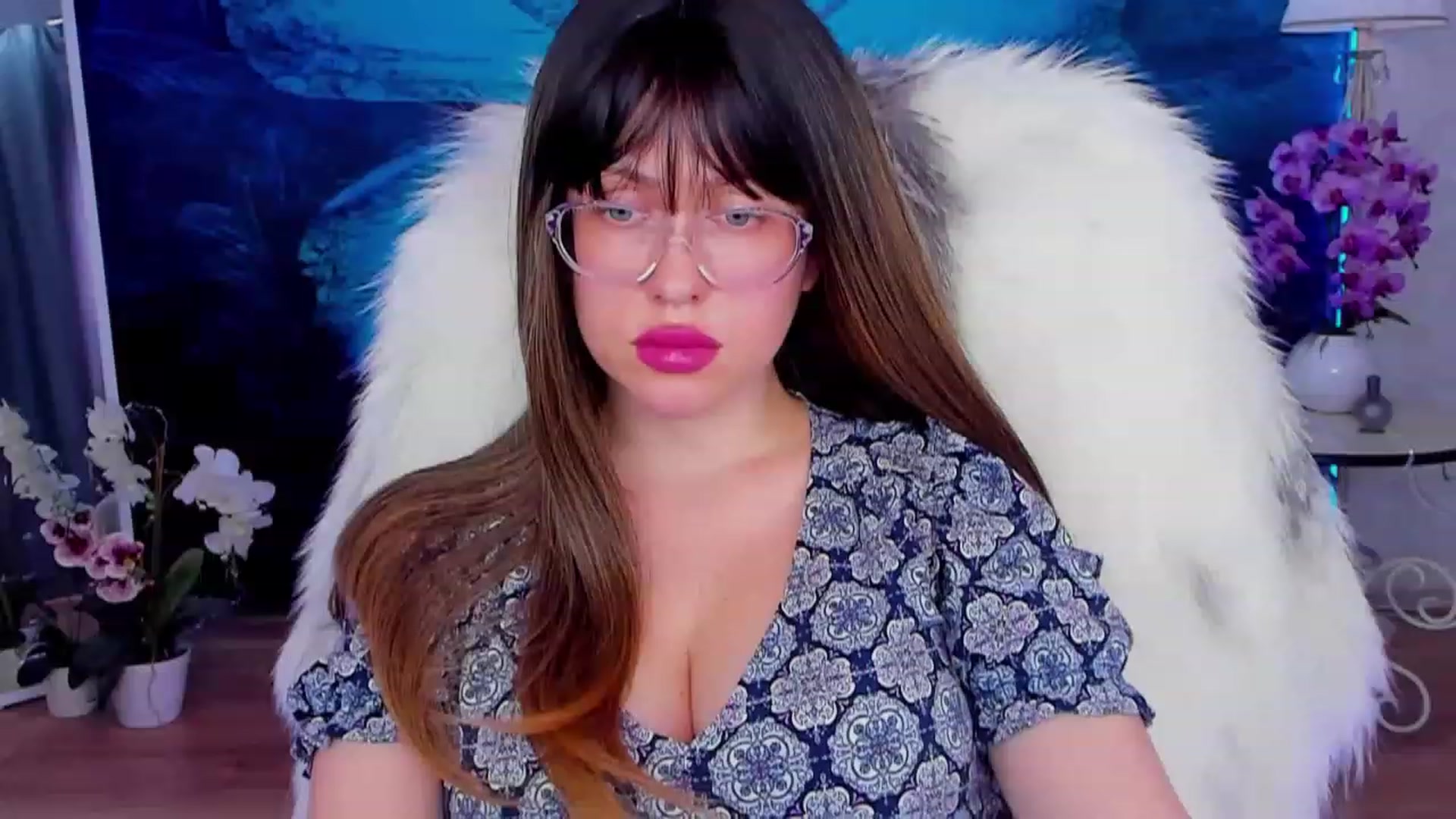 Gallery image thumbnail from YourGodessDi's myfreecams stream on, 03/19/2023, 12:49 image 1 of 20