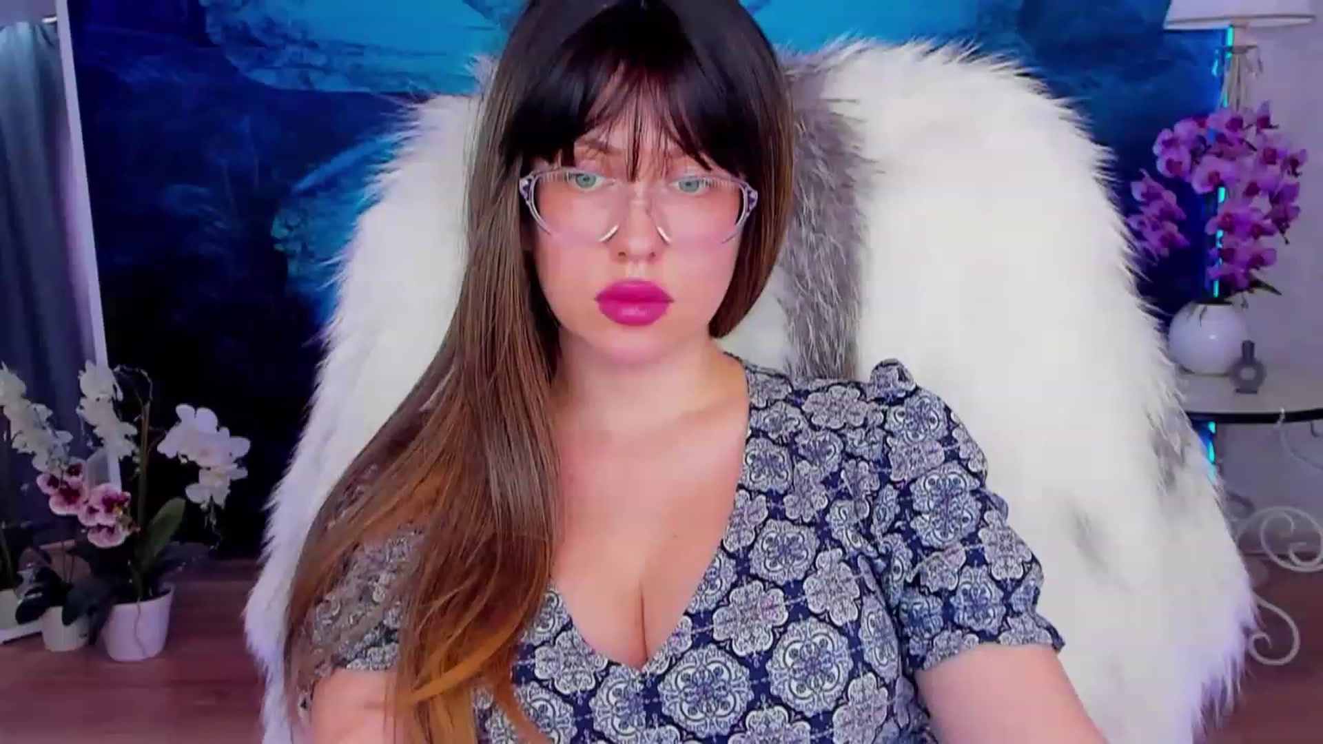 Gallery image thumbnail from YourGodessDi's myfreecams stream on, 03/19/2023, 12:49 image 13 of 20