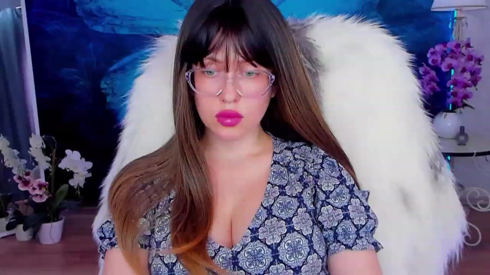 Gallery image thumbnail from YourGodessDi's myfreecams stream on, 03/19/2023, 12:49 image 2 of 20