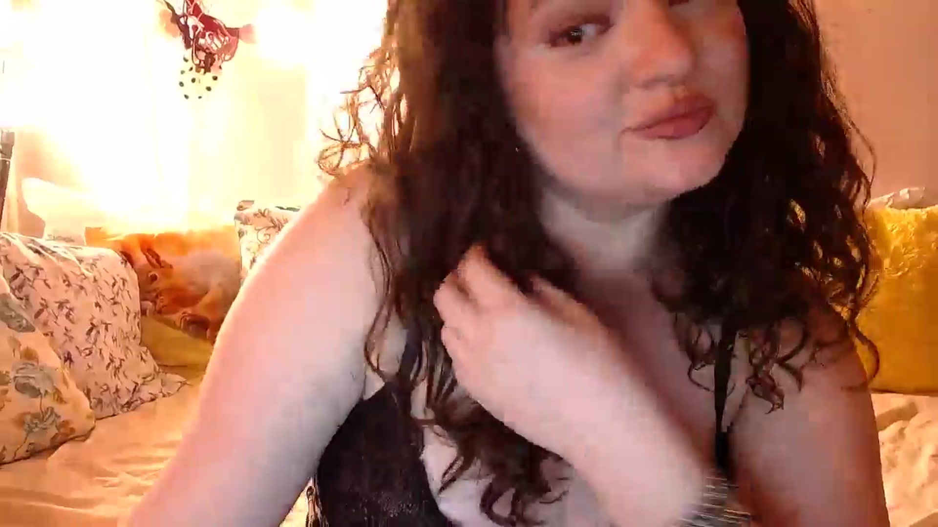 Gallery image thumbnail from YourHoneyMary's myfreecams stream on, 08/22/2025, 08:01 image 15 of 20