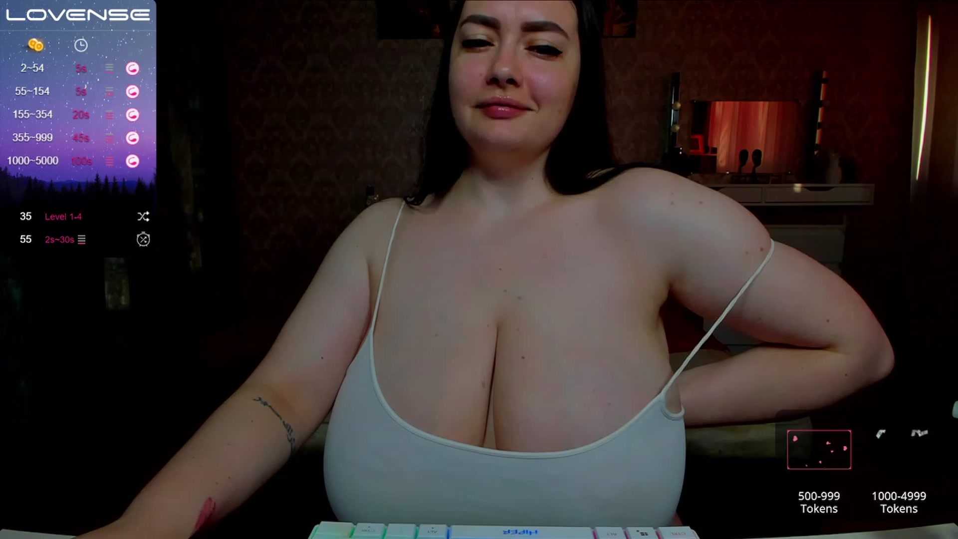 Gallery image thumbnail from YourHotTits's myfreecams stream on, 06/11/2023, 16:51 image 10 of 20