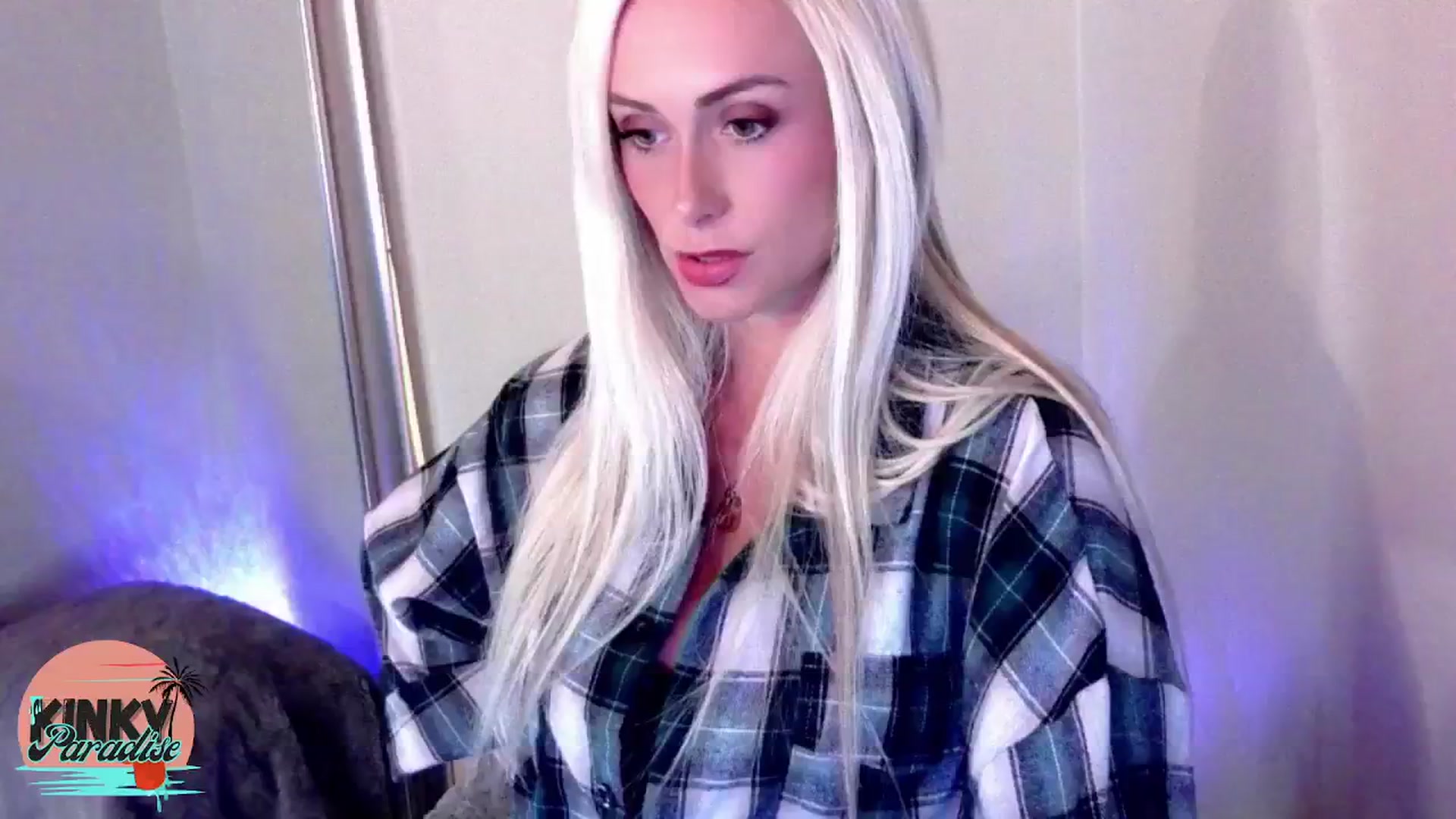 Gallery image thumbnail from YourKinkyGF's myfreecams stream on, 10/16/2024, 01:37 image 9 of 20