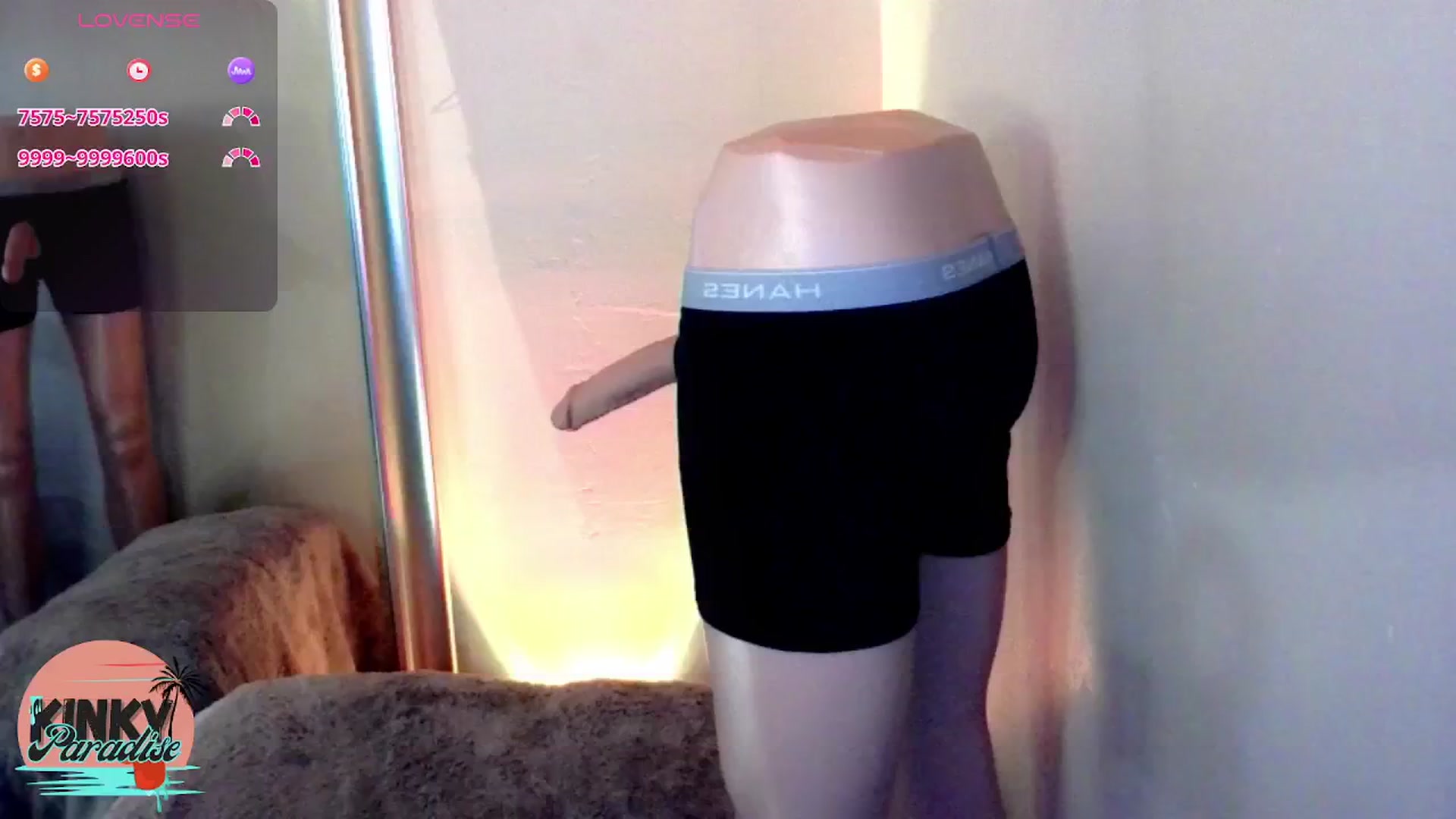 Gallery image thumbnail from YourKinkyGF's myfreecams stream on, 10/16/2024, 08:40 image 11 of 20