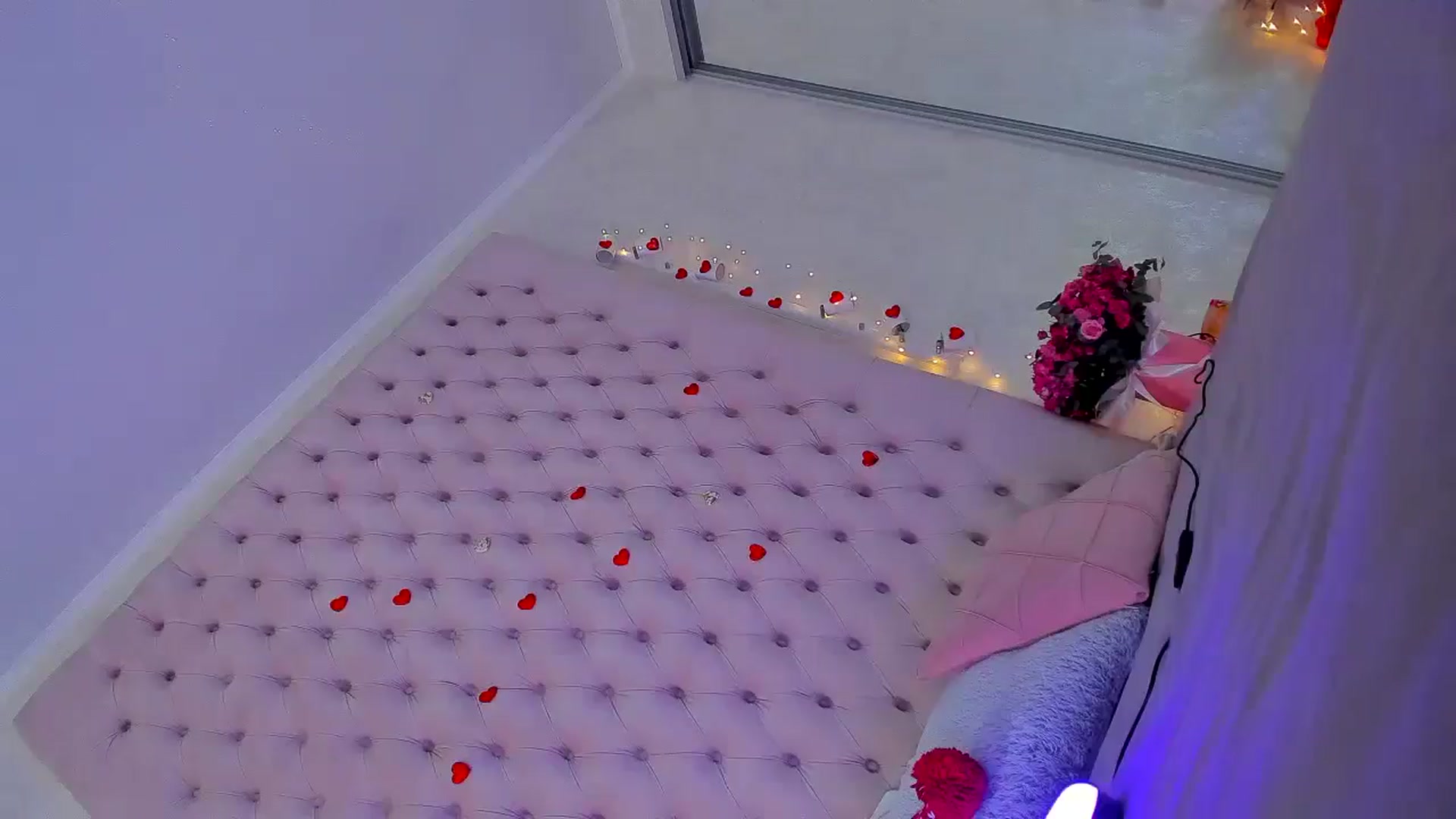 Gallery image thumbnail from YourLady_'s myfreecams stream on, 03/11/2025, 09:20 image 8 of 20
