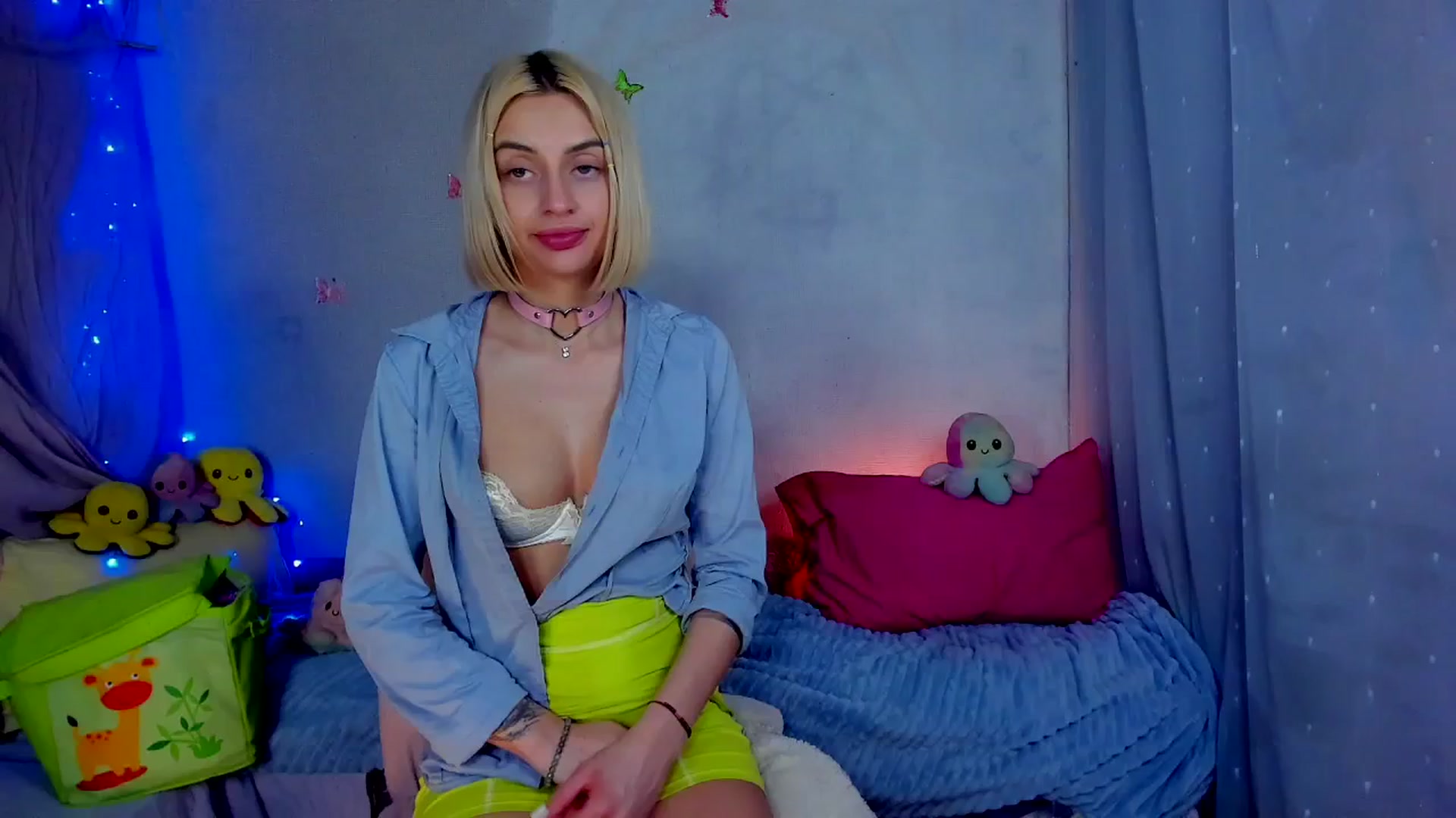 Gallery image thumbnail from YourLizzyDoll's myfreecams stream on, 04/25/2026, 03:05 image 11 of 20