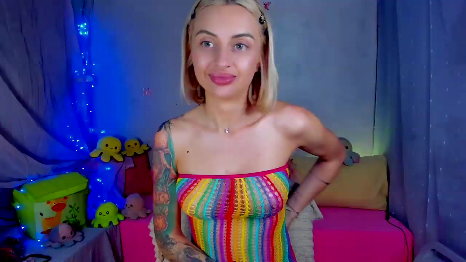 Gallery image thumbnail from YourLizzyDoll's myfreecams stream on, 05/26/2026, 24:02 image 19 of 20