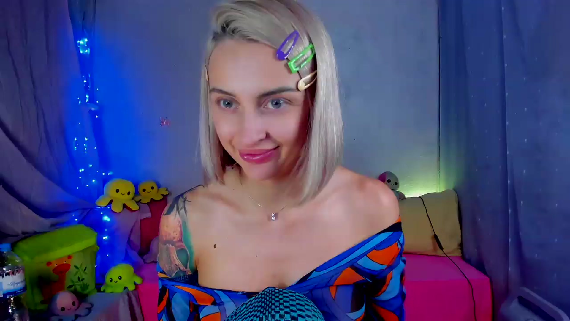 Gallery image thumbnail from YourLizzyDoll's myfreecams stream on, 05/29/2026, 02:12 image 6 of 20