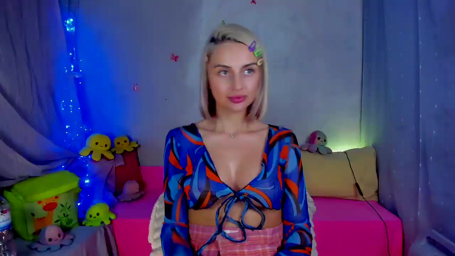 Gallery image thumbnail from YourLizzyDoll's myfreecams stream on, 05/29/2026, 02:12 image 16 of 20