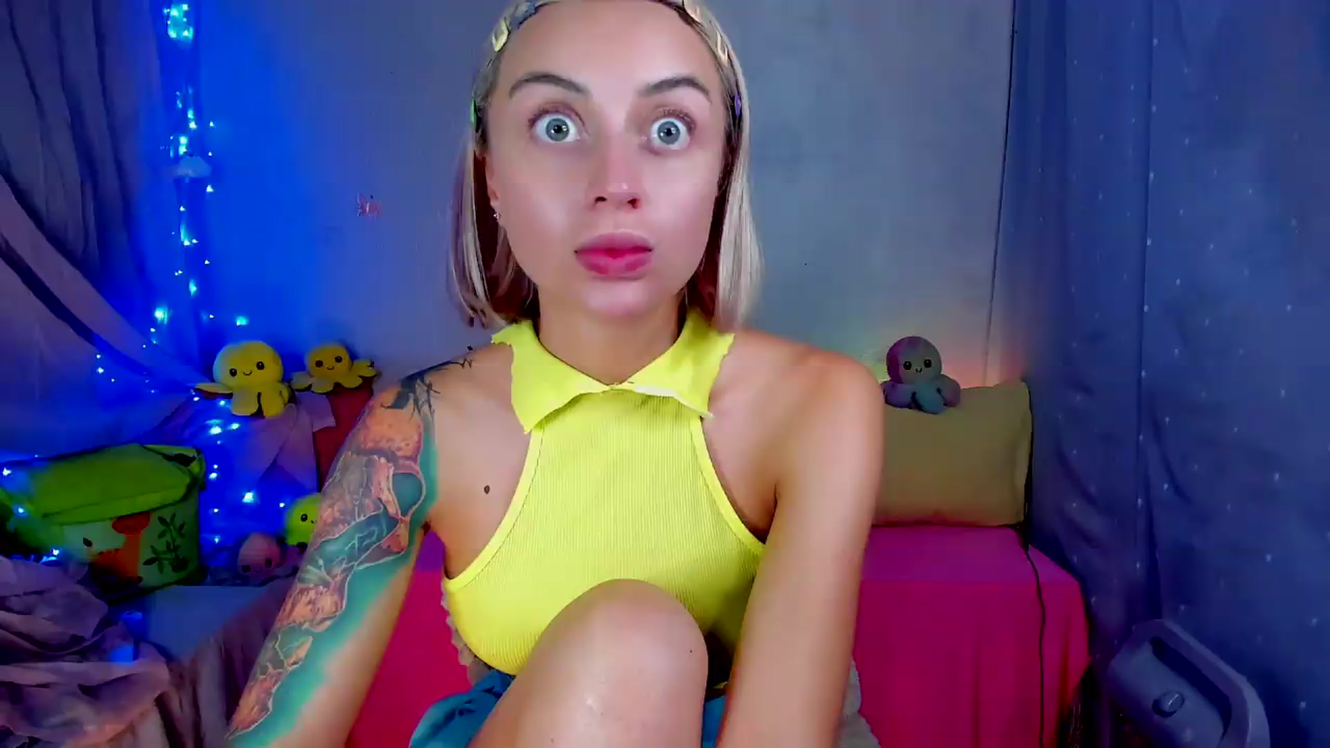 Gallery image thumbnail from YourLizzyDoll's myfreecams stream on, 06/14/2026, 24:36 image 9 of 20