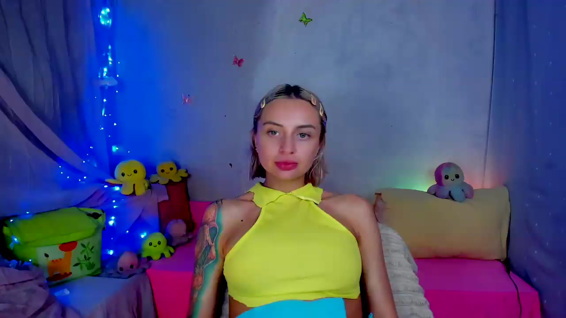 Gallery image thumbnail from YourLizzyDoll's myfreecams stream on, 06/14/2026, 02:58 image 10 of 20