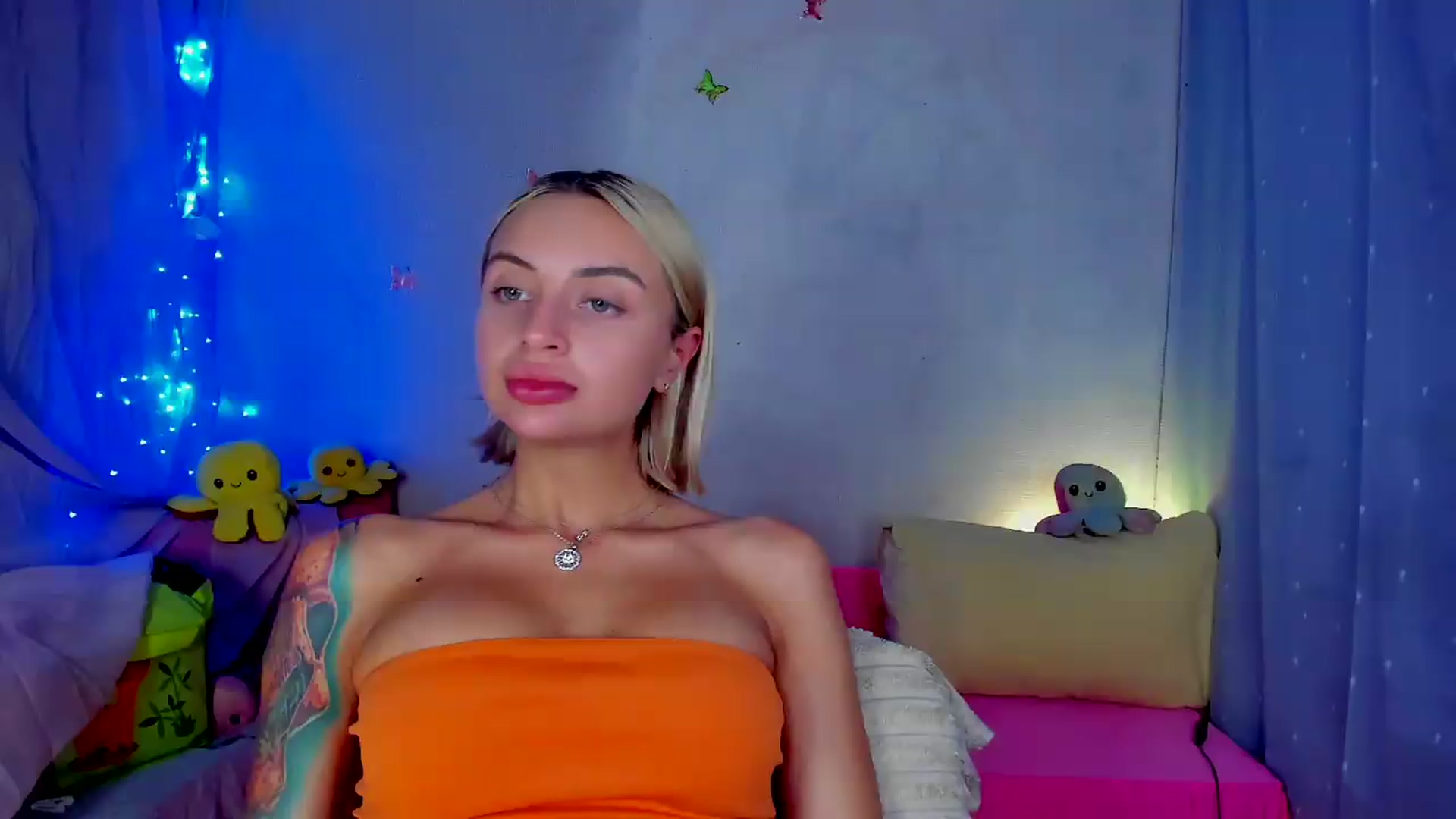 Gallery image thumbnail from YourLizzyDoll's myfreecams stream on, 06/25/2026, 03:05 image 12 of 20
