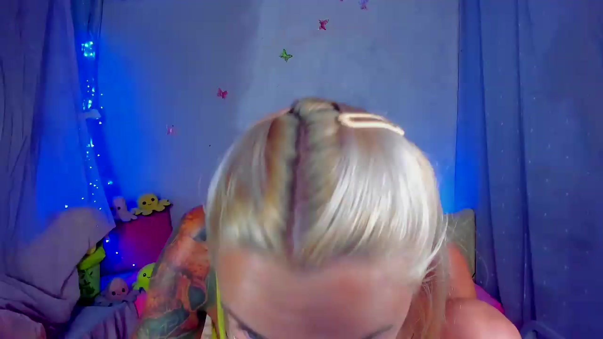 Gallery image thumbnail from YourLizzyDoll's myfreecams stream on, 07/22/2026, 02:56 image 12 of 20