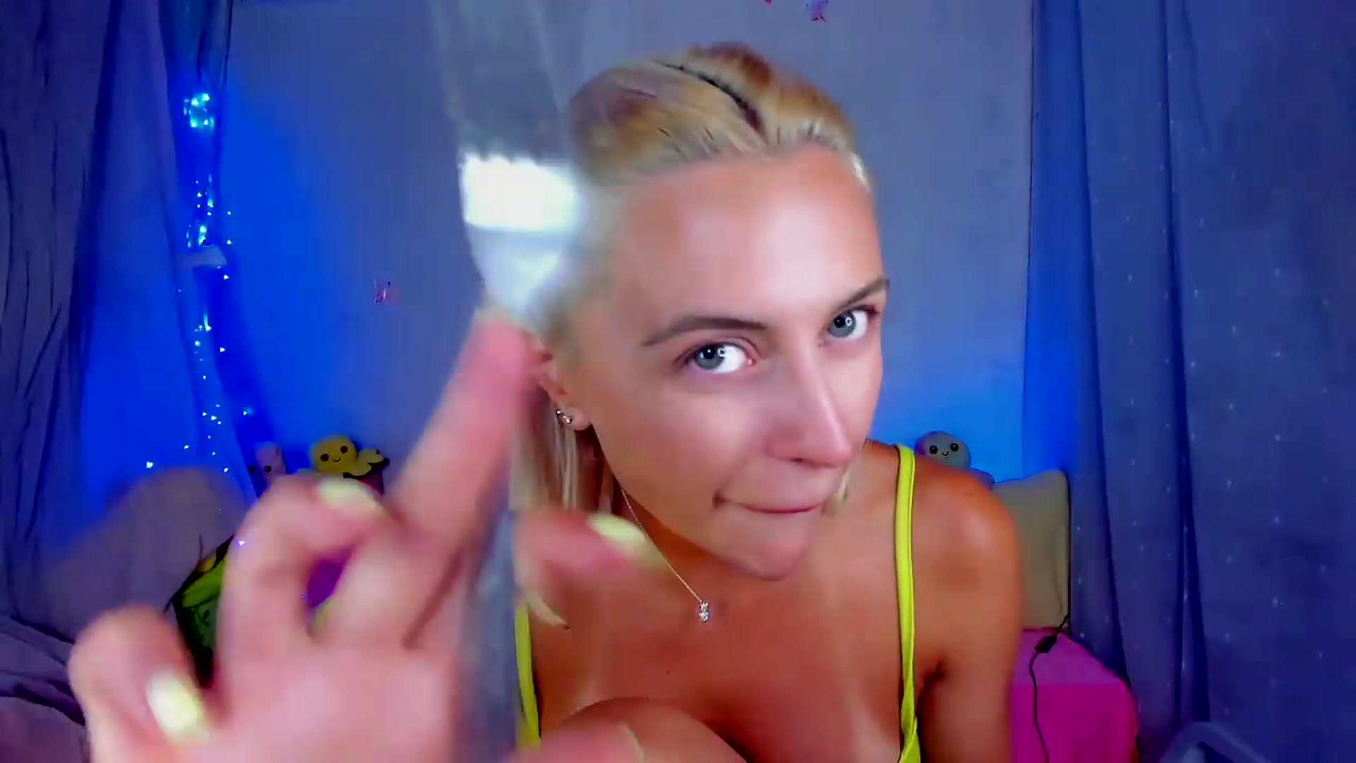 Gallery image thumbnail from YourLizzyDoll's myfreecams stream on, 07/22/2026, 03:05 image 7 of 20