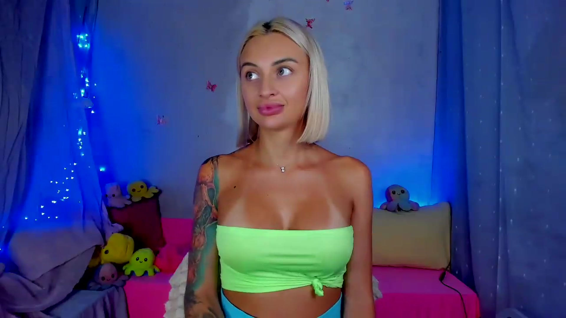 Gallery image thumbnail from YourLizzyDoll's myfreecams stream on, 07/29/2026, 23:07 image 6 of 20