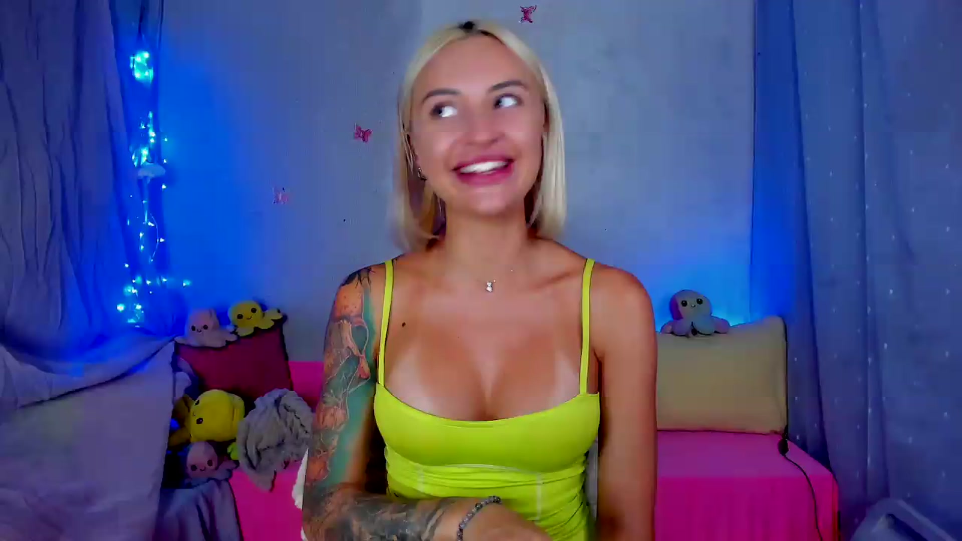 Gallery image thumbnail from YourLizzyDoll's myfreecams stream on, 08/02/2026, 24:29 image 10 of 20