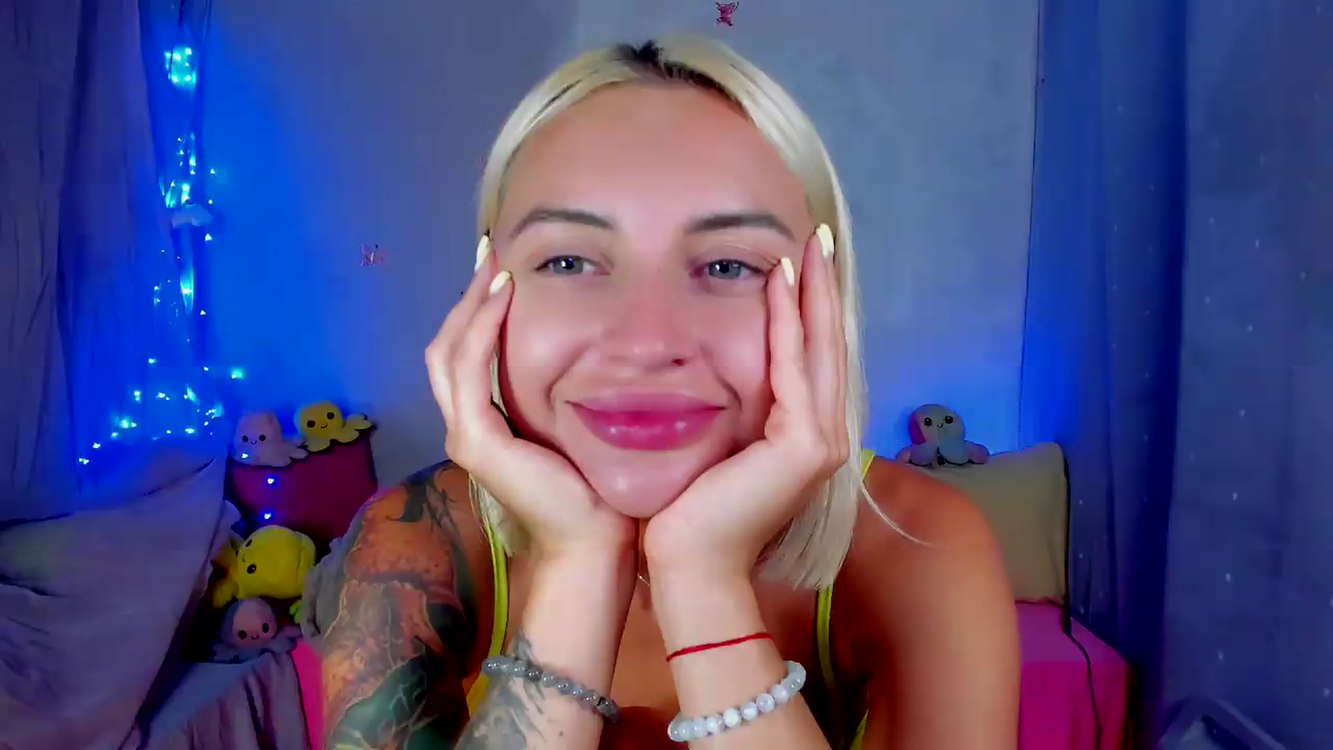 Gallery image thumbnail from YourLizzyDoll's myfreecams stream on, 08/06/2026, 02:12 image 3 of 20