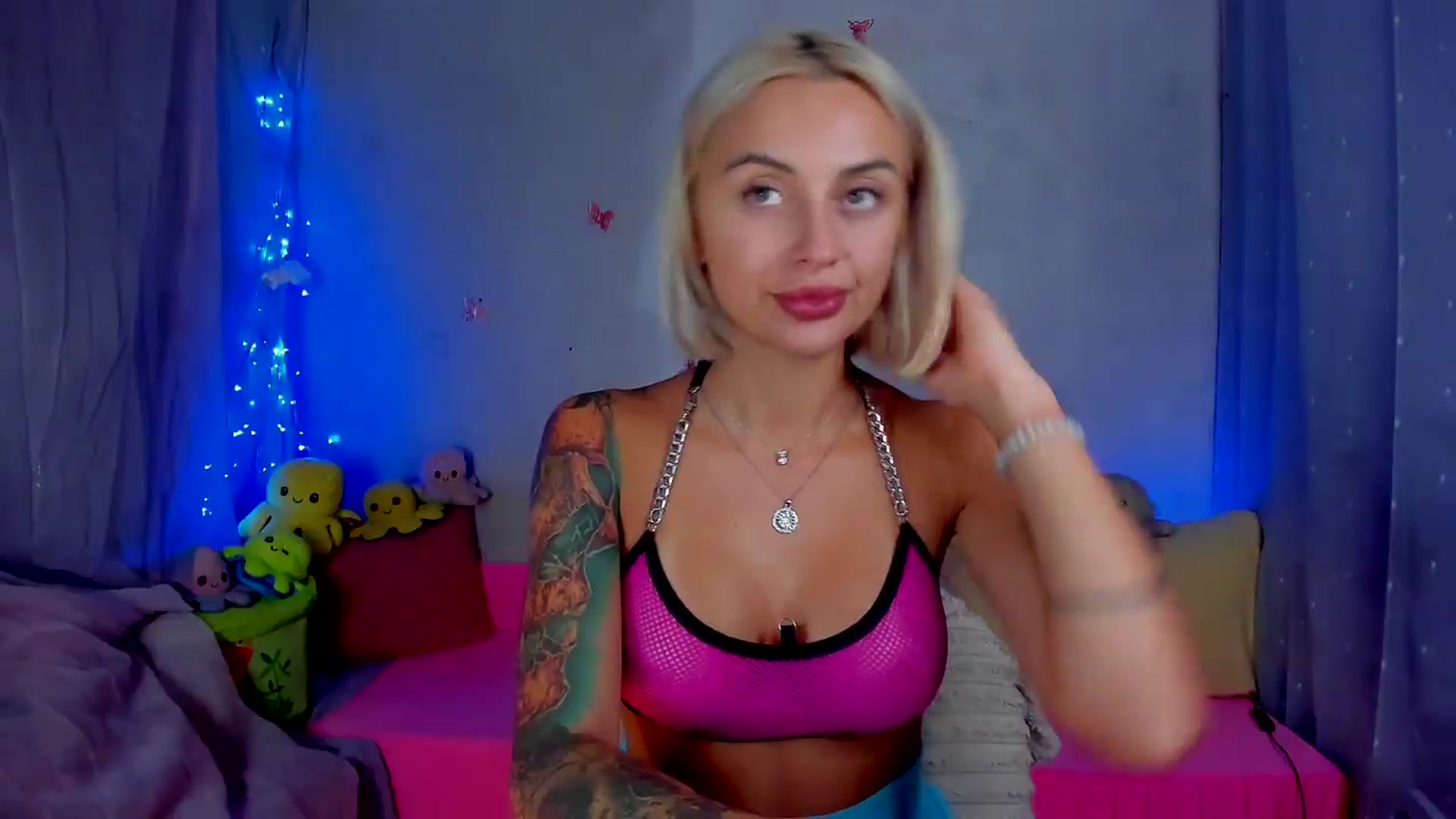 Gallery image thumbnail from YourLizzyDoll's myfreecams stream on, 08/28/2026, 20:55 image 13 of 20