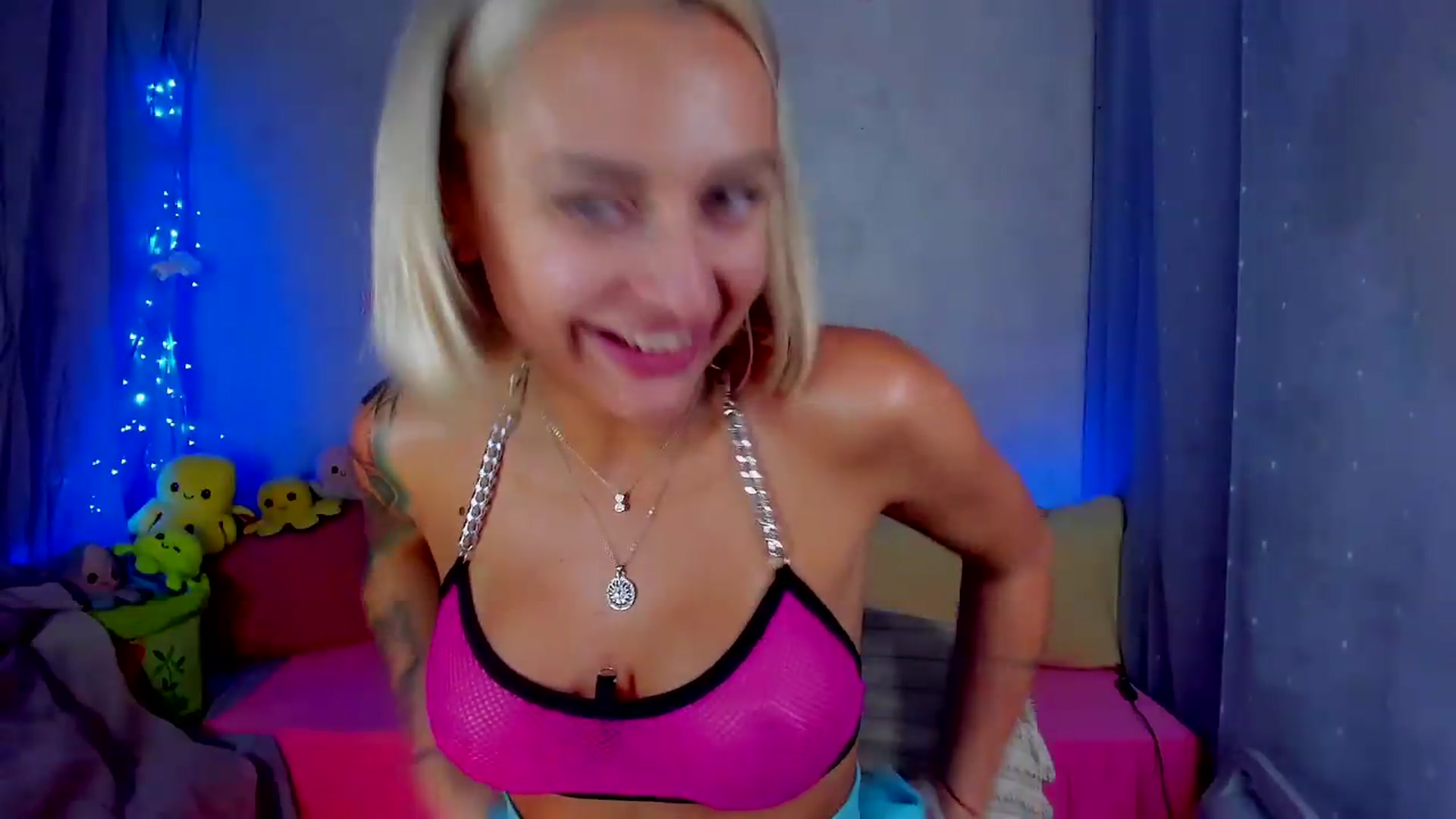 Gallery image thumbnail from YourLizzyDoll's myfreecams stream on, 08/29/2026, 03:12 image 13 of 20