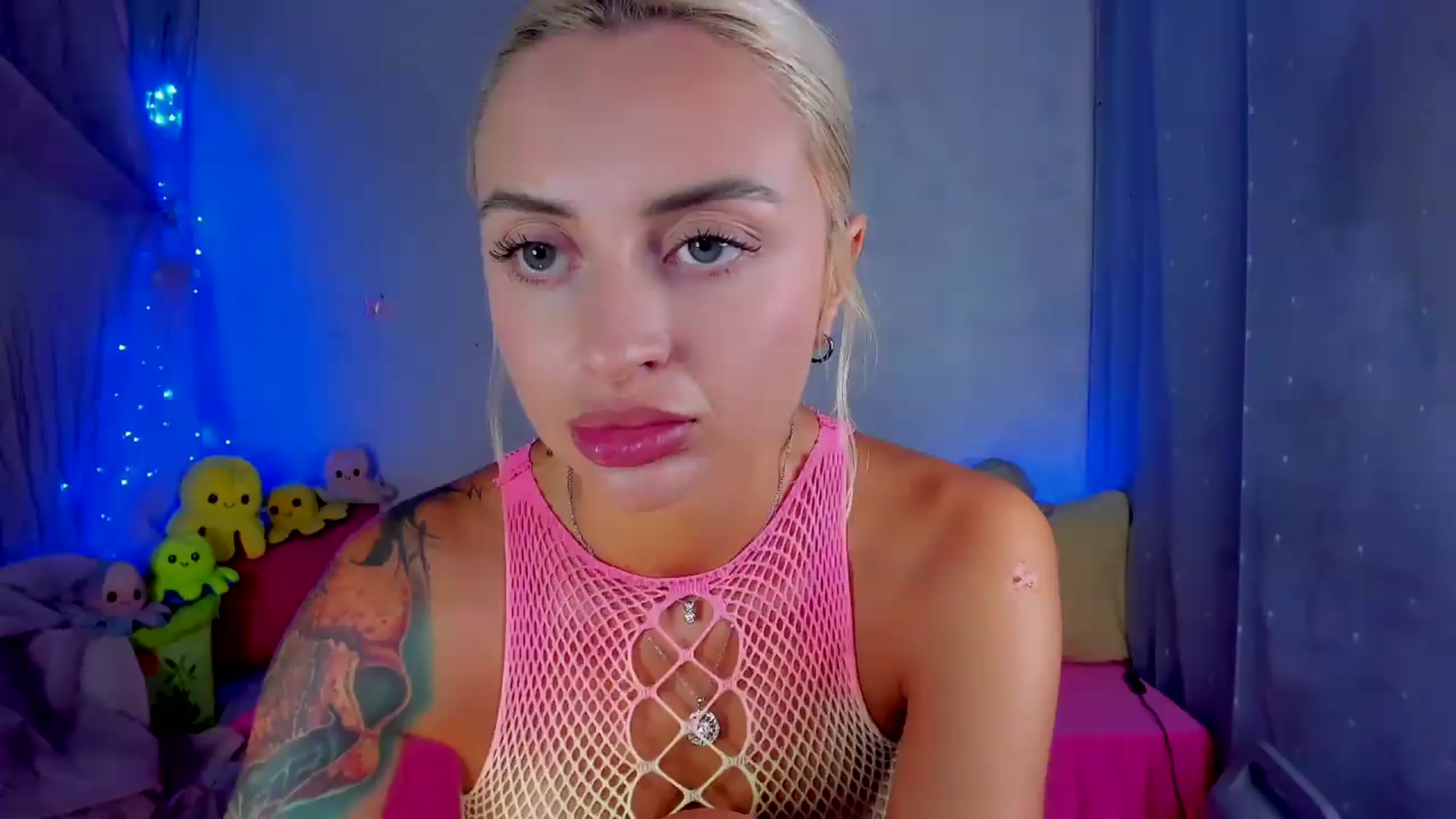 Gallery image thumbnail from YourLizzyDoll's myfreecams stream on, 08/29/2026, 21:25 image 5 of 20