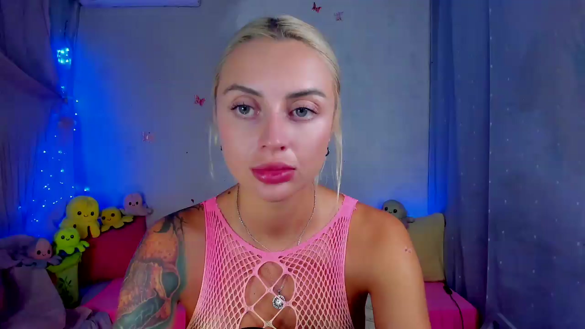 Gallery image thumbnail from YourLizzyDoll's myfreecams stream on, 08/30/2026, 03:03 image 4 of 20