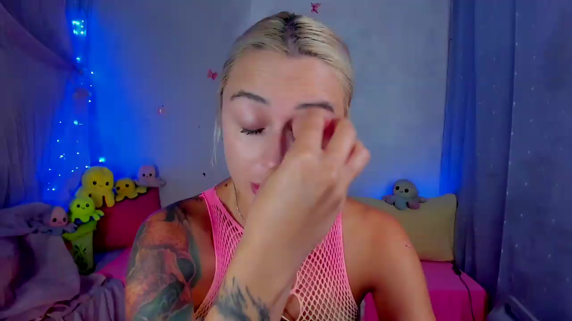 Gallery image thumbnail from YourLizzyDoll's myfreecams stream on, 08/30/2026, 03:03 image 10 of 20
