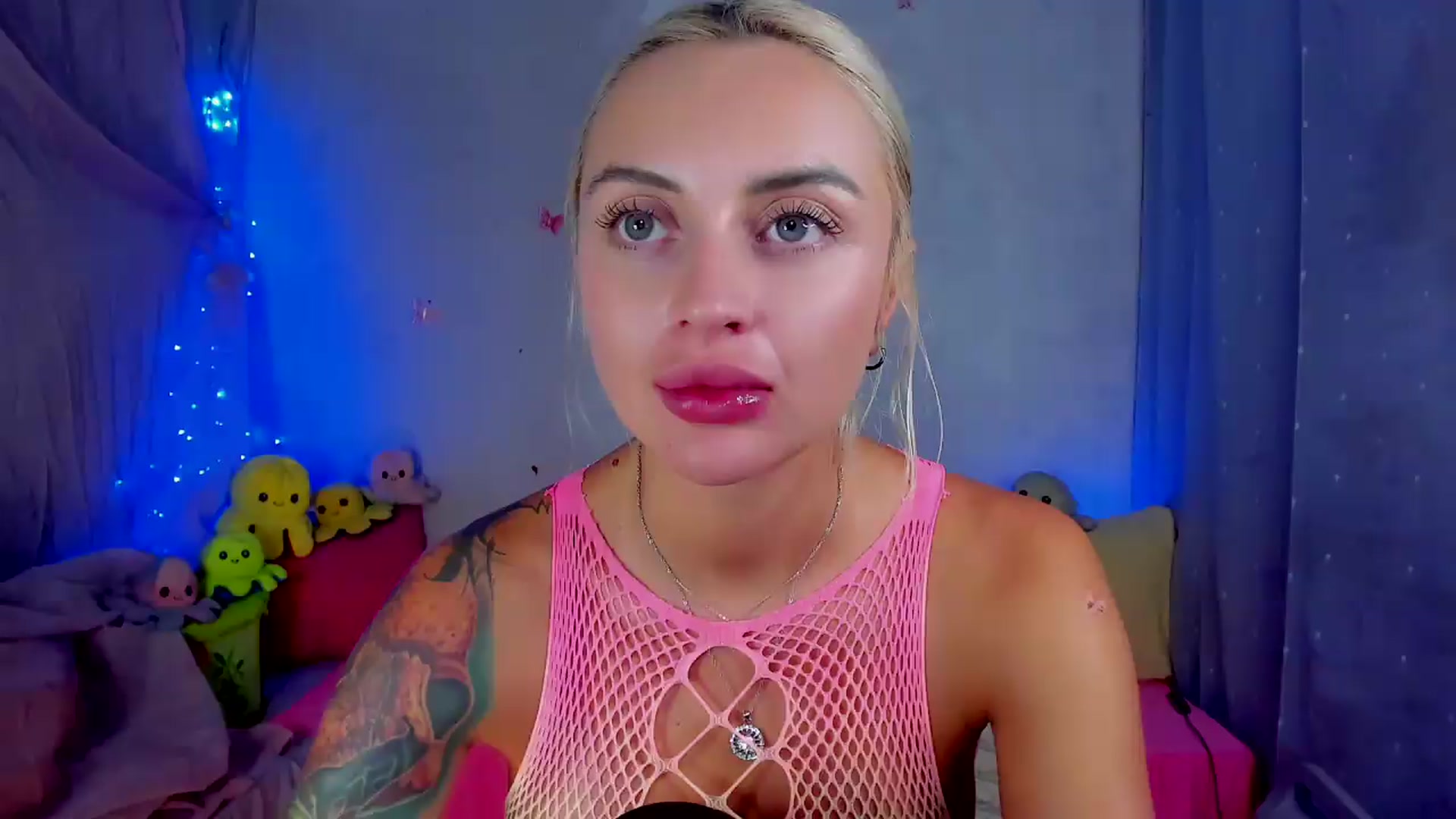 Gallery image thumbnail from YourLizzyDoll's myfreecams stream on, 08/30/2026, 03:03 image 7 of 20