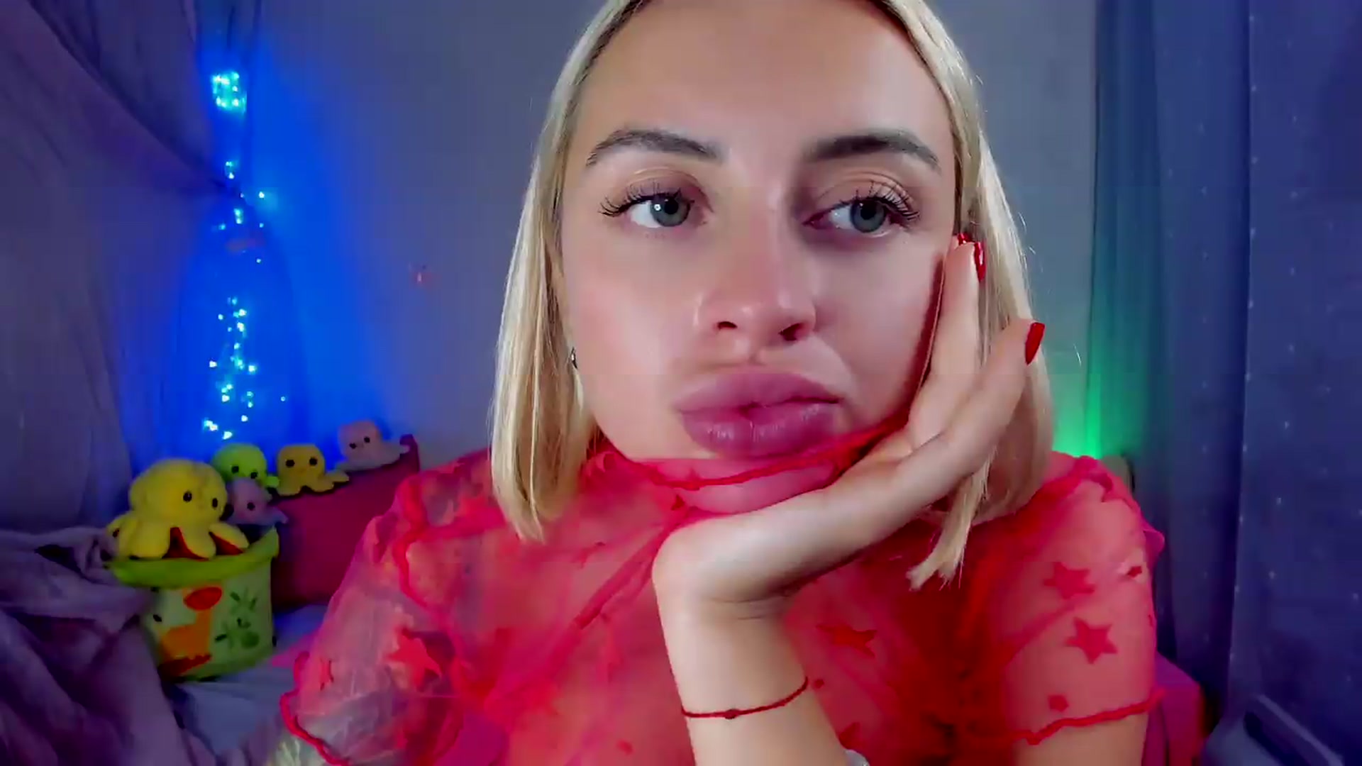 Gallery image thumbnail from YourLizzyDoll's myfreecams stream on, 09/14/2026, 03:04 image 18 of 20