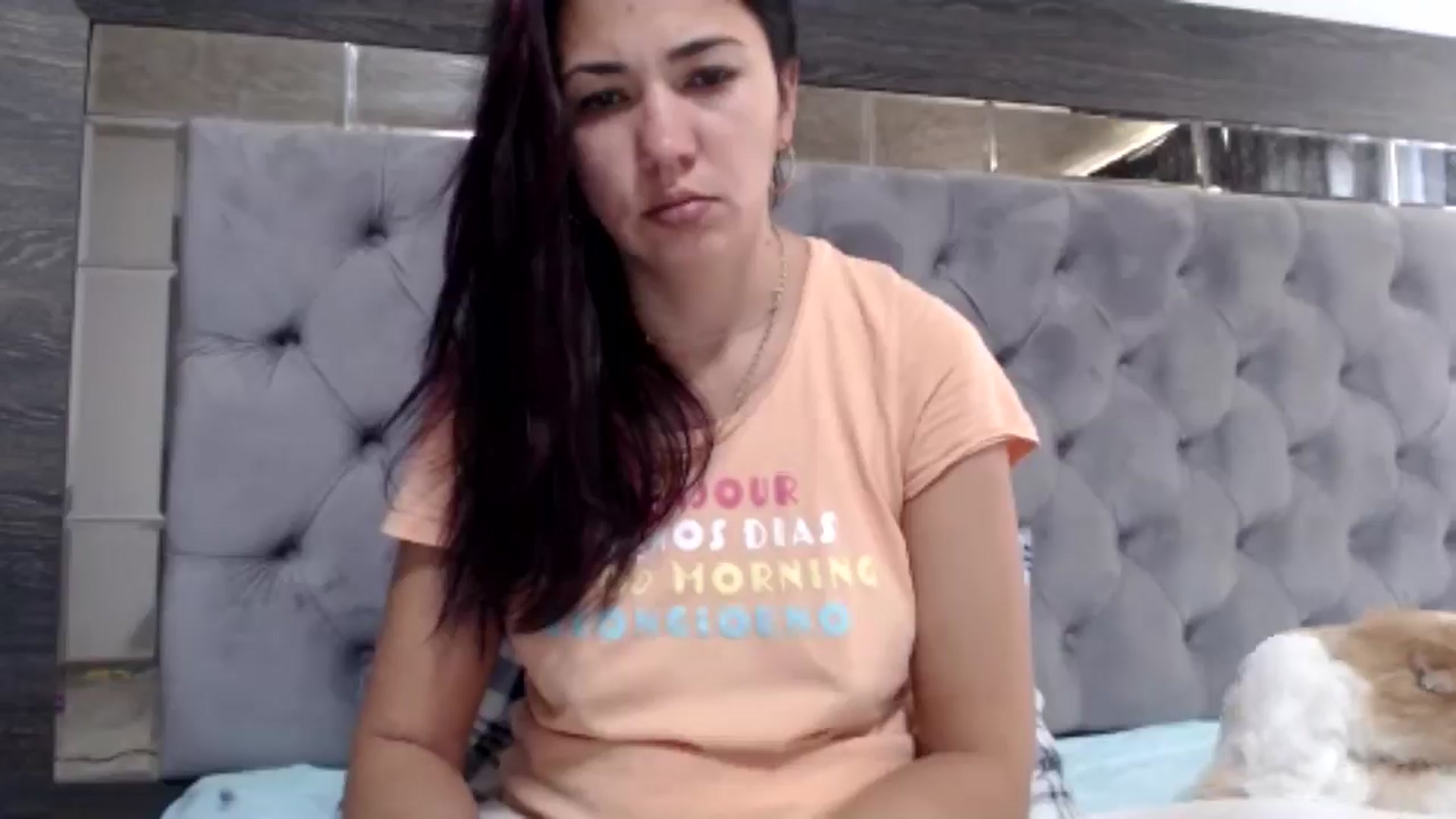 Gallery image thumbnail from YourLuvDee's myfreecams stream on, 01/05/2025, 12:02 image 15 of 20