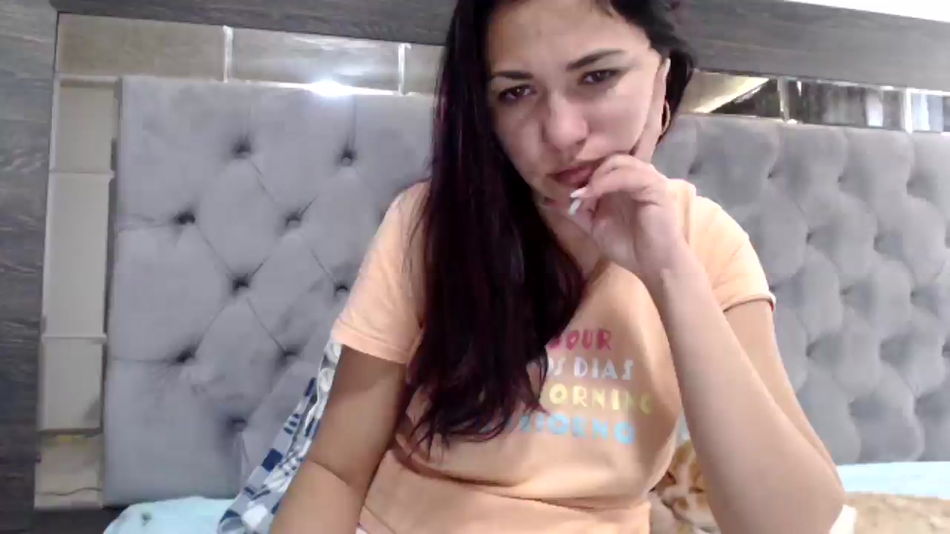 Gallery image thumbnail from YourLuvDee's myfreecams stream on, 01/05/2025, 12:02 image 11 of 20