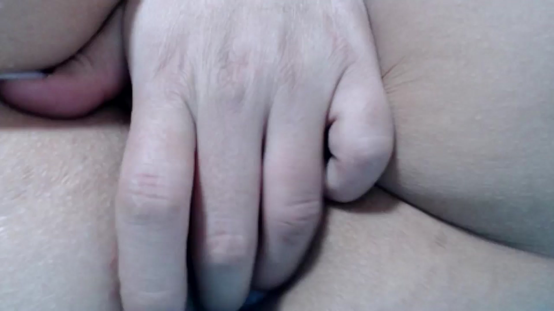 Gallery image thumbnail from YourLuvDee's myfreecams stream on, 01/05/2025, 12:48 image 17 of 20