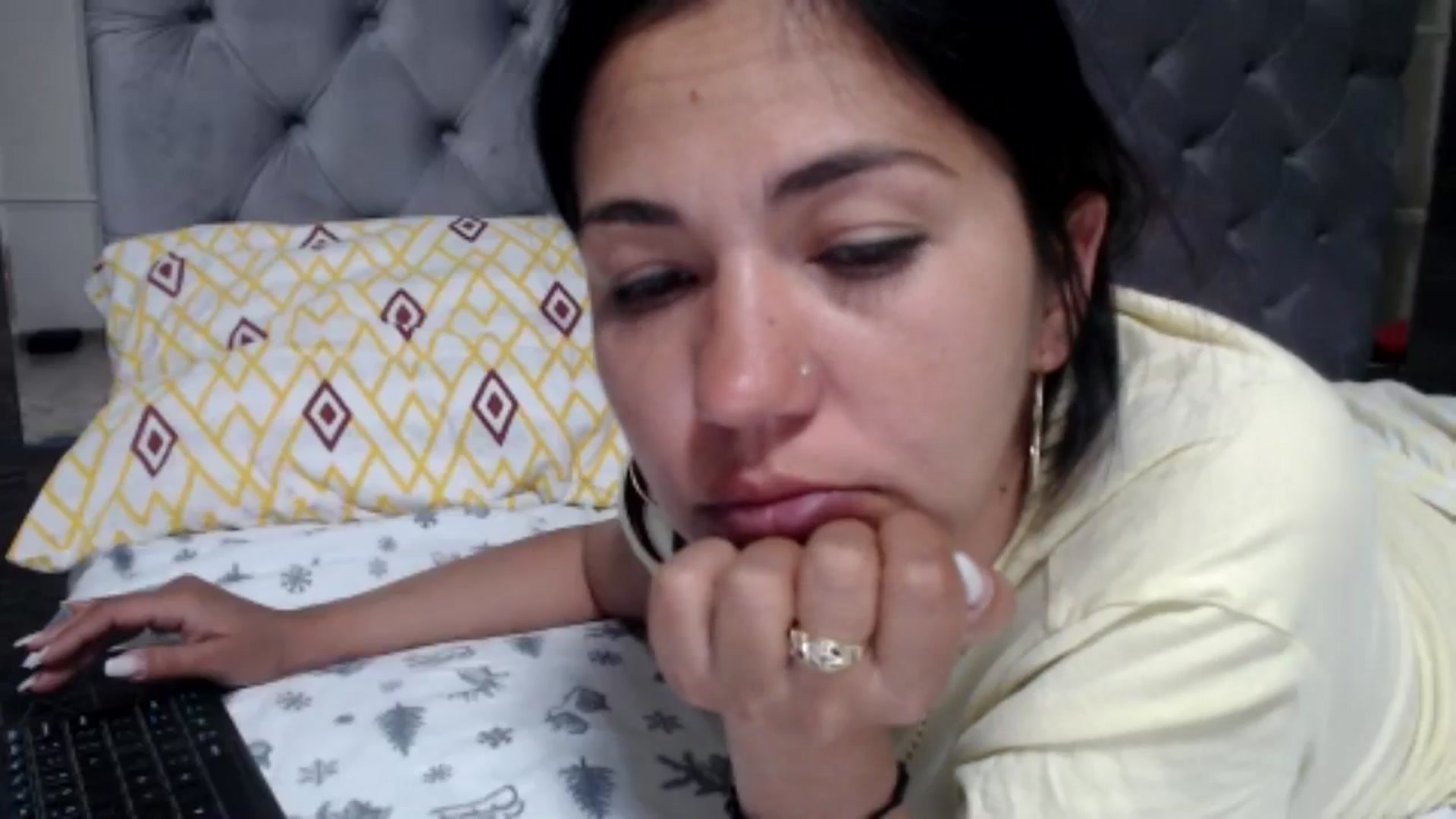Gallery image thumbnail from YourLuvDee's myfreecams stream on, 05/10/2025, 21:38 image 3 of 20