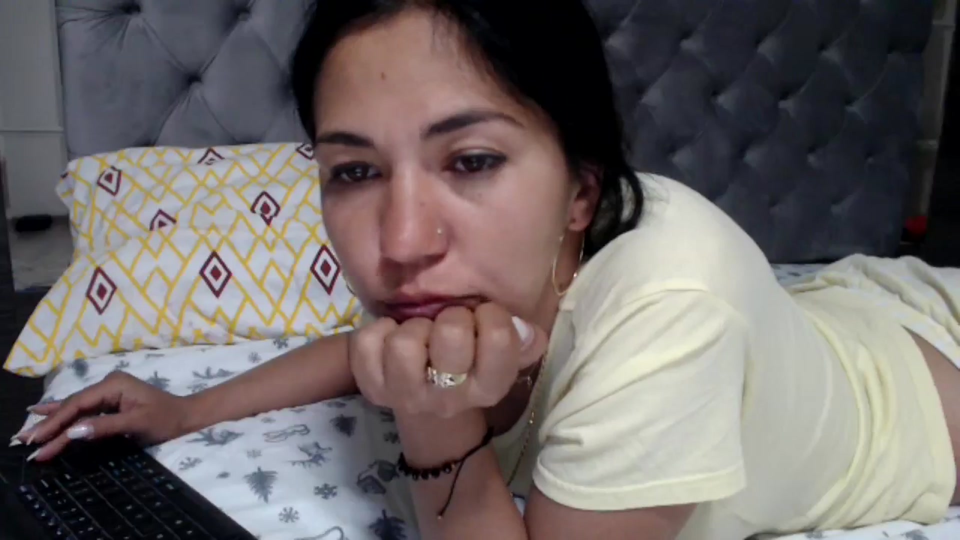 Gallery image thumbnail from YourLuvDee's myfreecams stream on, 05/10/2025, 21:38 image 2 of 20