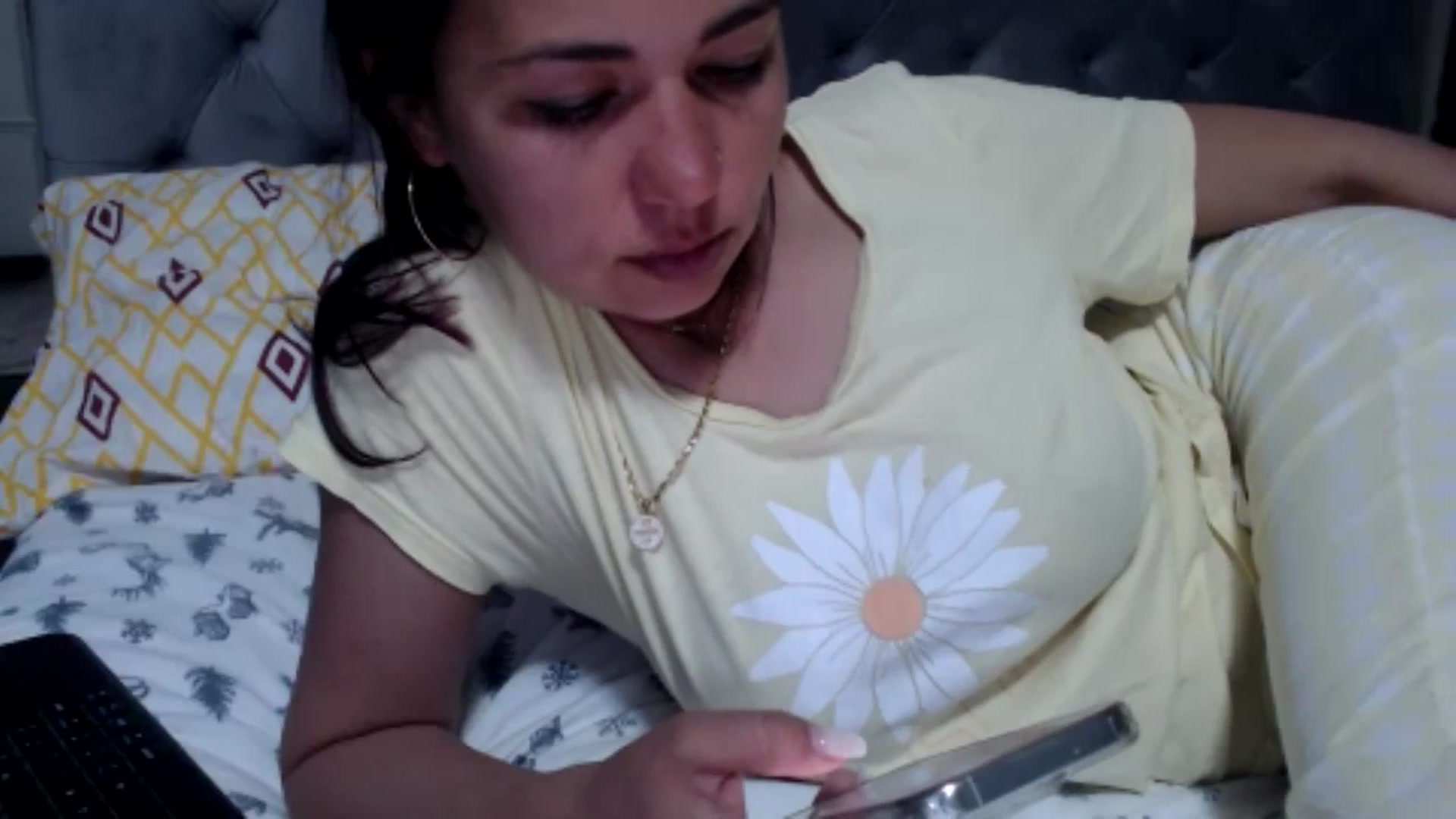 Gallery image thumbnail from YourLuvDee's myfreecams stream on, 05/10/2025, 21:38 image 10 of 20