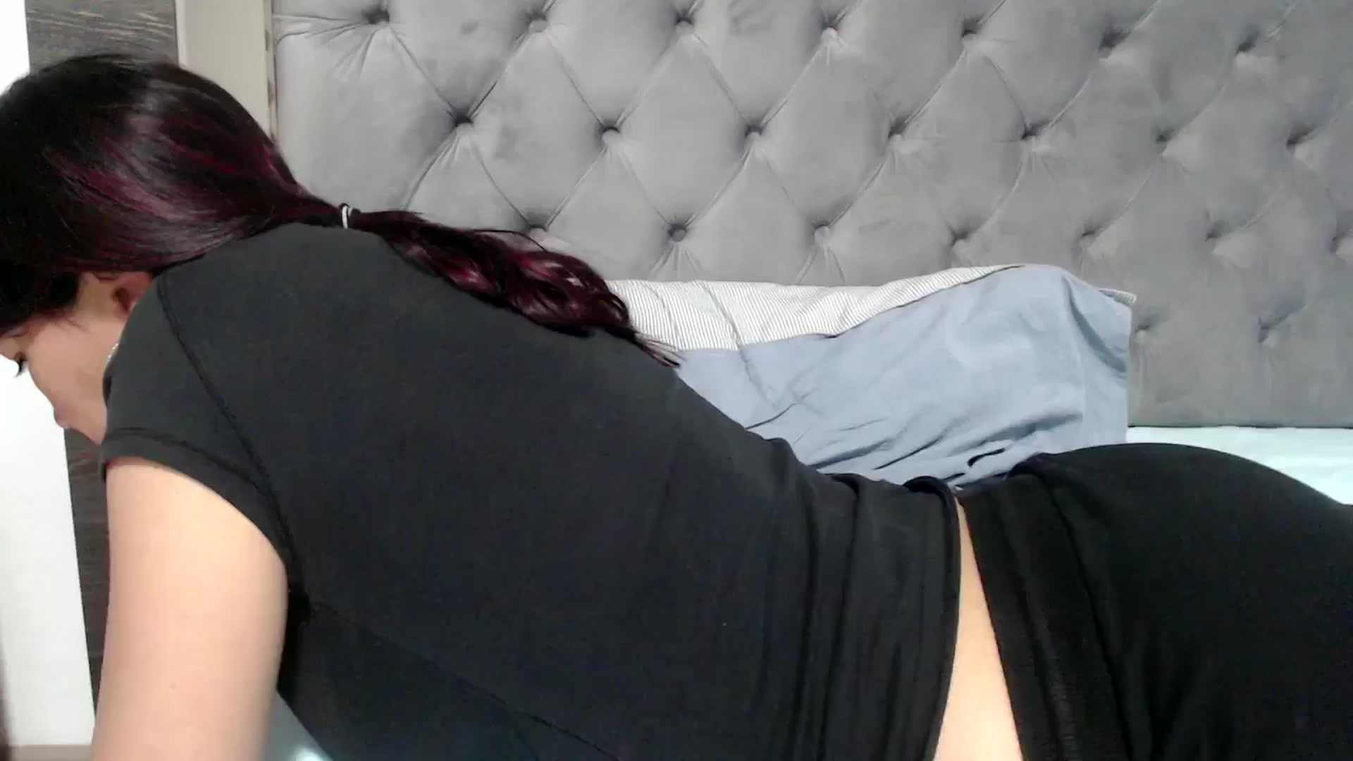 Gallery image thumbnail from YourLuvDee's myfreecams stream on, 05/15/2025, 11:52 image 19 of 20