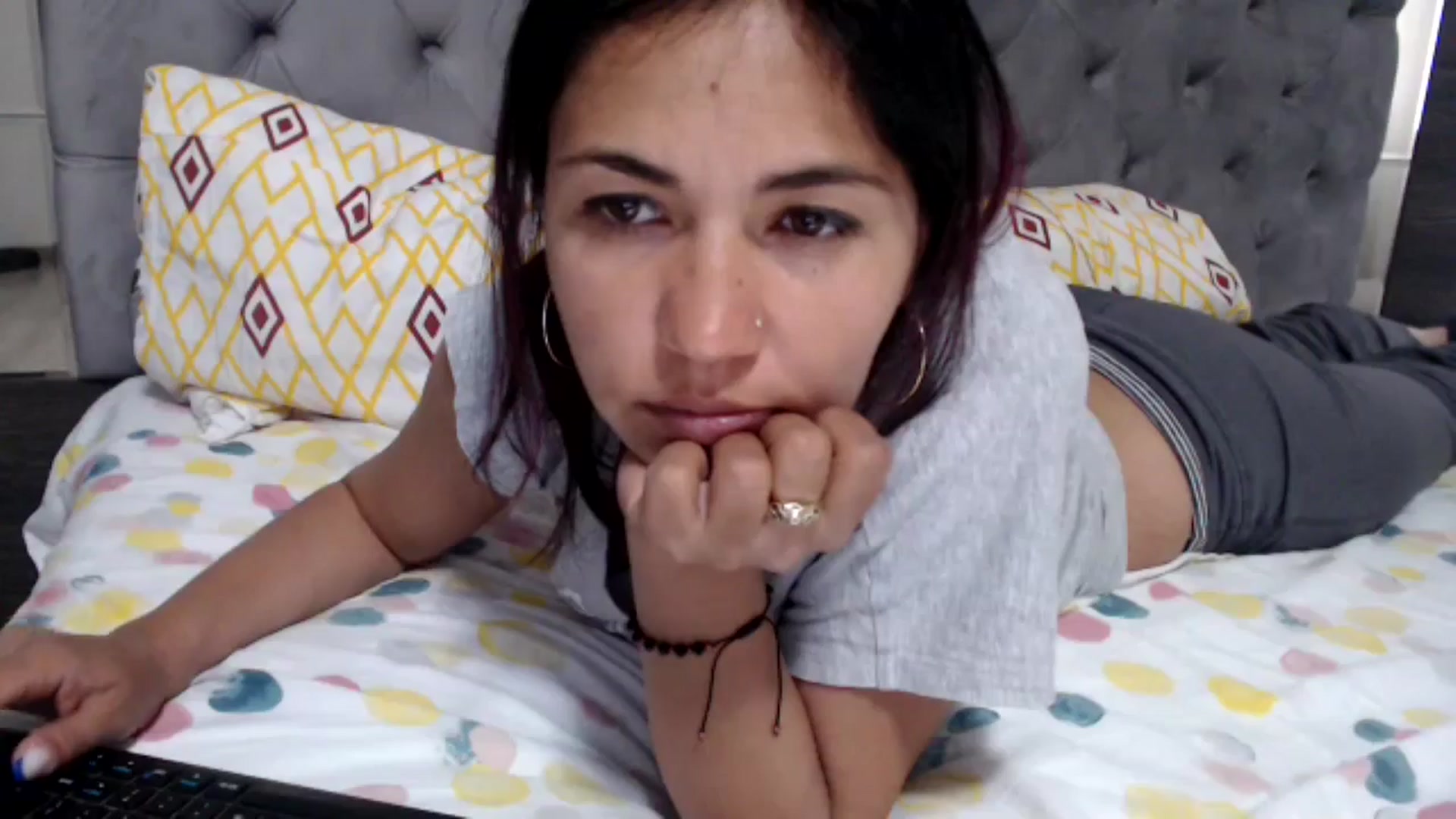 Gallery image thumbnail from YourLuvDee's myfreecams stream on, 05/24/2025, 13:05 image 9 of 20