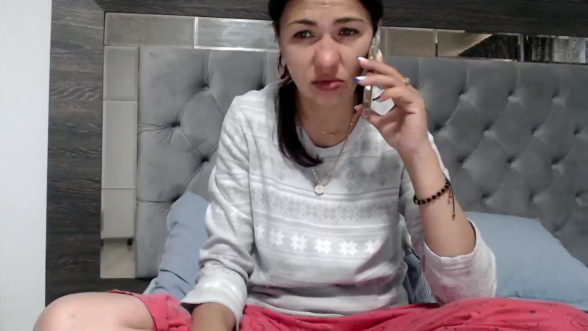 Gallery image thumbnail from YourLuvDee's myfreecams stream on, 05/26/2025, 08:00 image 2 of 20