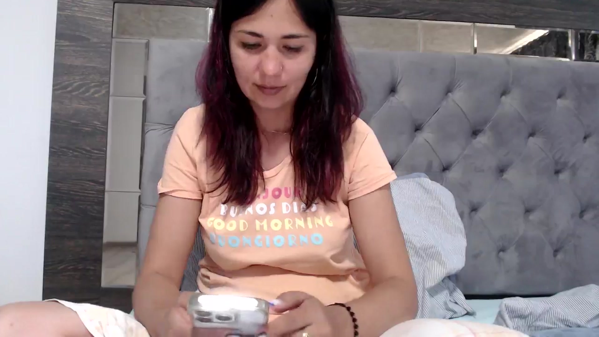 Gallery image thumbnail from YourLuvDee's myfreecams stream on, 05/27/2025, 13:15 image 15 of 20
