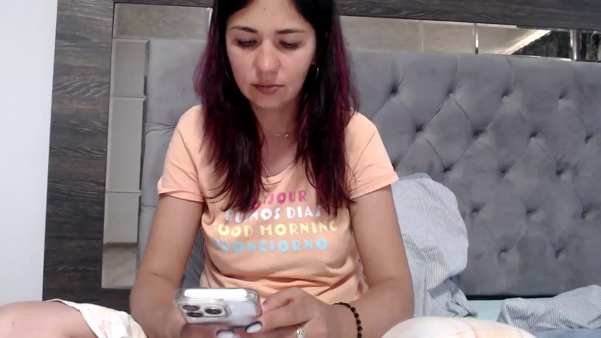 Gallery image thumbnail from YourLuvDee's myfreecams stream on, 05/27/2025, 13:15 image 14 of 20