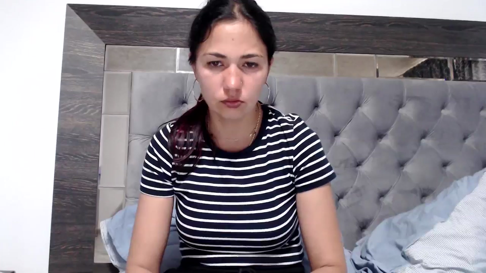 Gallery image thumbnail from YourLuvDee's myfreecams stream on, 05/30/2025, 14:34 image 2 of 20