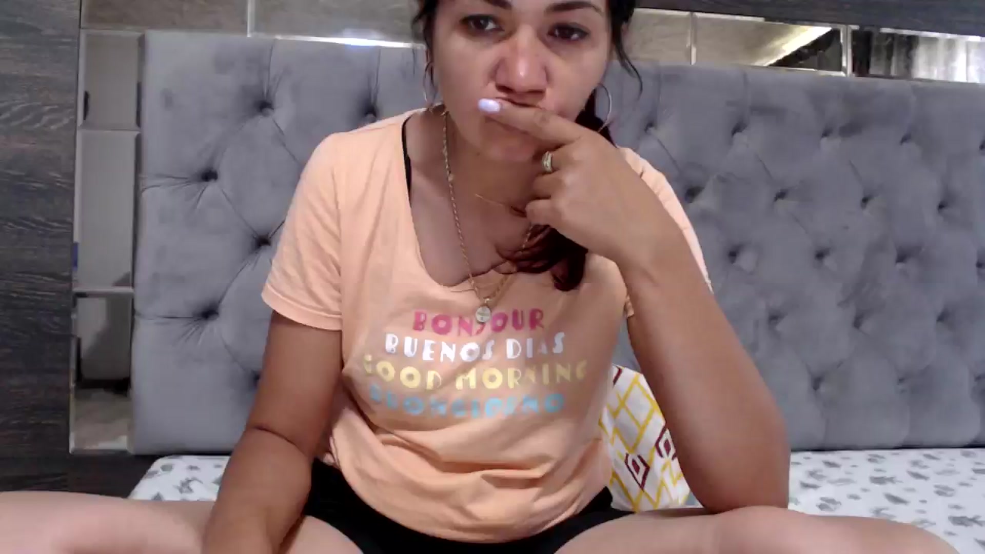Gallery image thumbnail from YourLuvDee's myfreecams stream on, 06/14/2025, 10:26 image 17 of 20