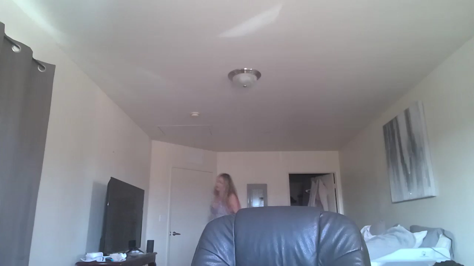 Gallery image thumbnail from YourMilfxoxo's myfreecams stream on, 11/17/2022, 18:35 image 19 of 20