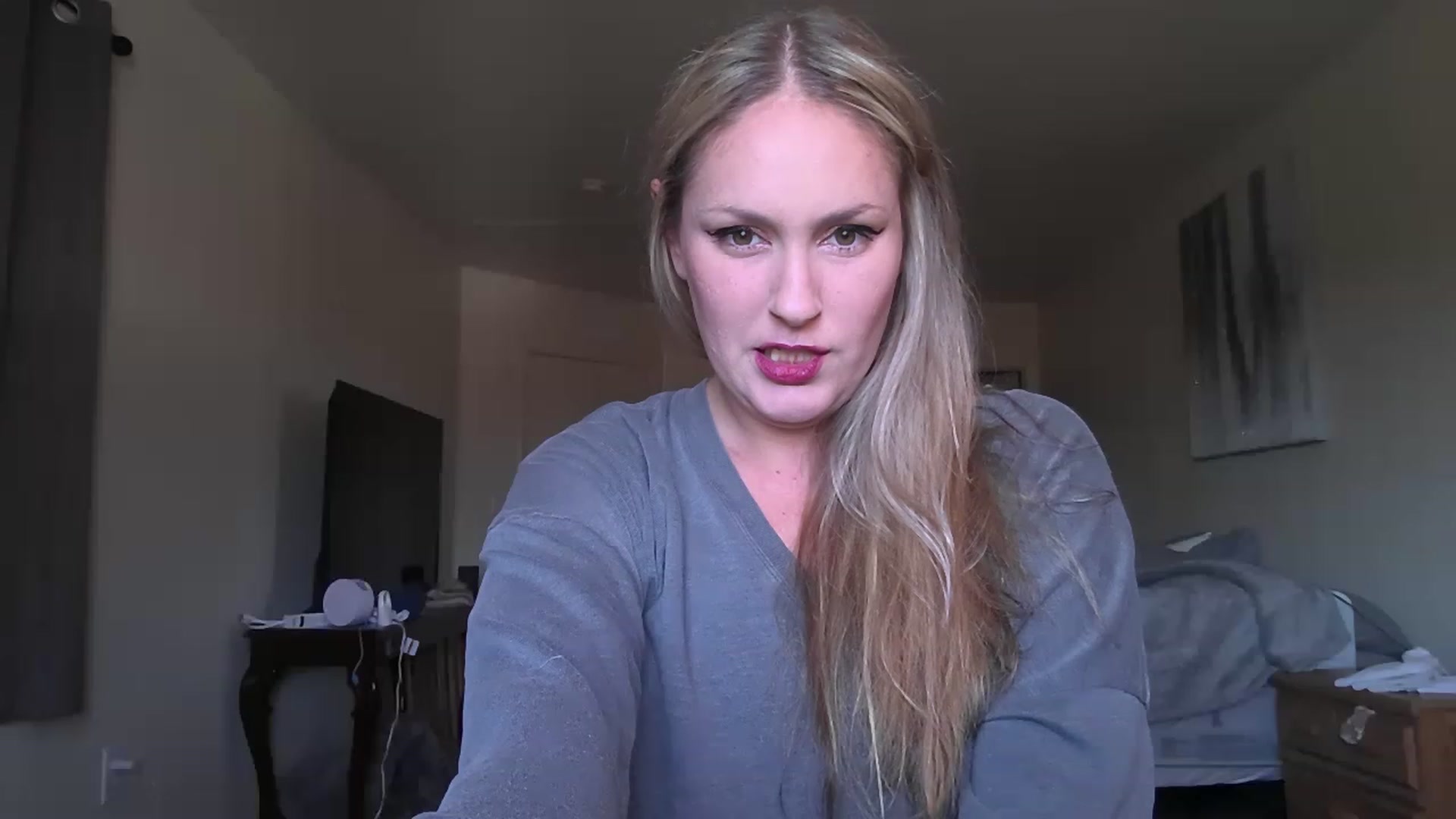 Gallery image thumbnail from YourMilfxoxo's myfreecams stream on, 11/20/2022, 19:10 image 5 of 20