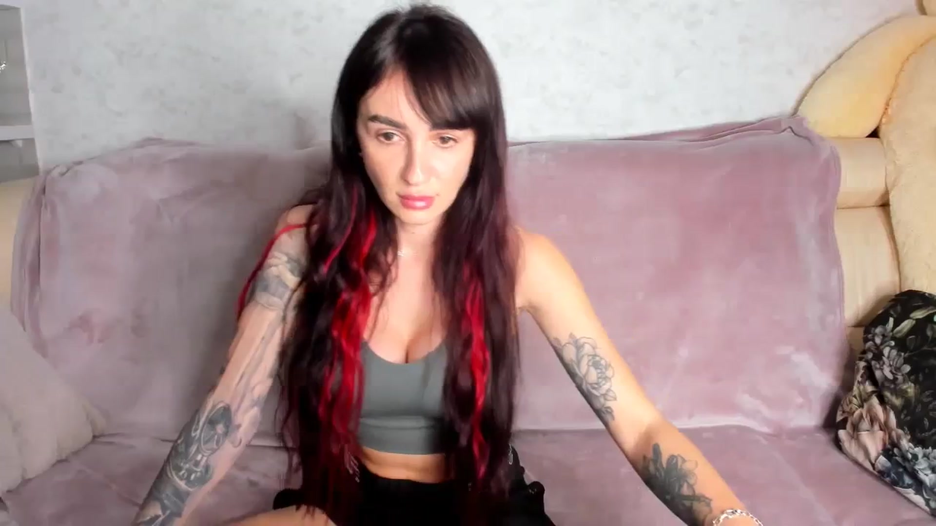 Gallery image thumbnail from YourMissMasha's myfreecams stream on, 03/11/2024, 19:29 image 3 of 20