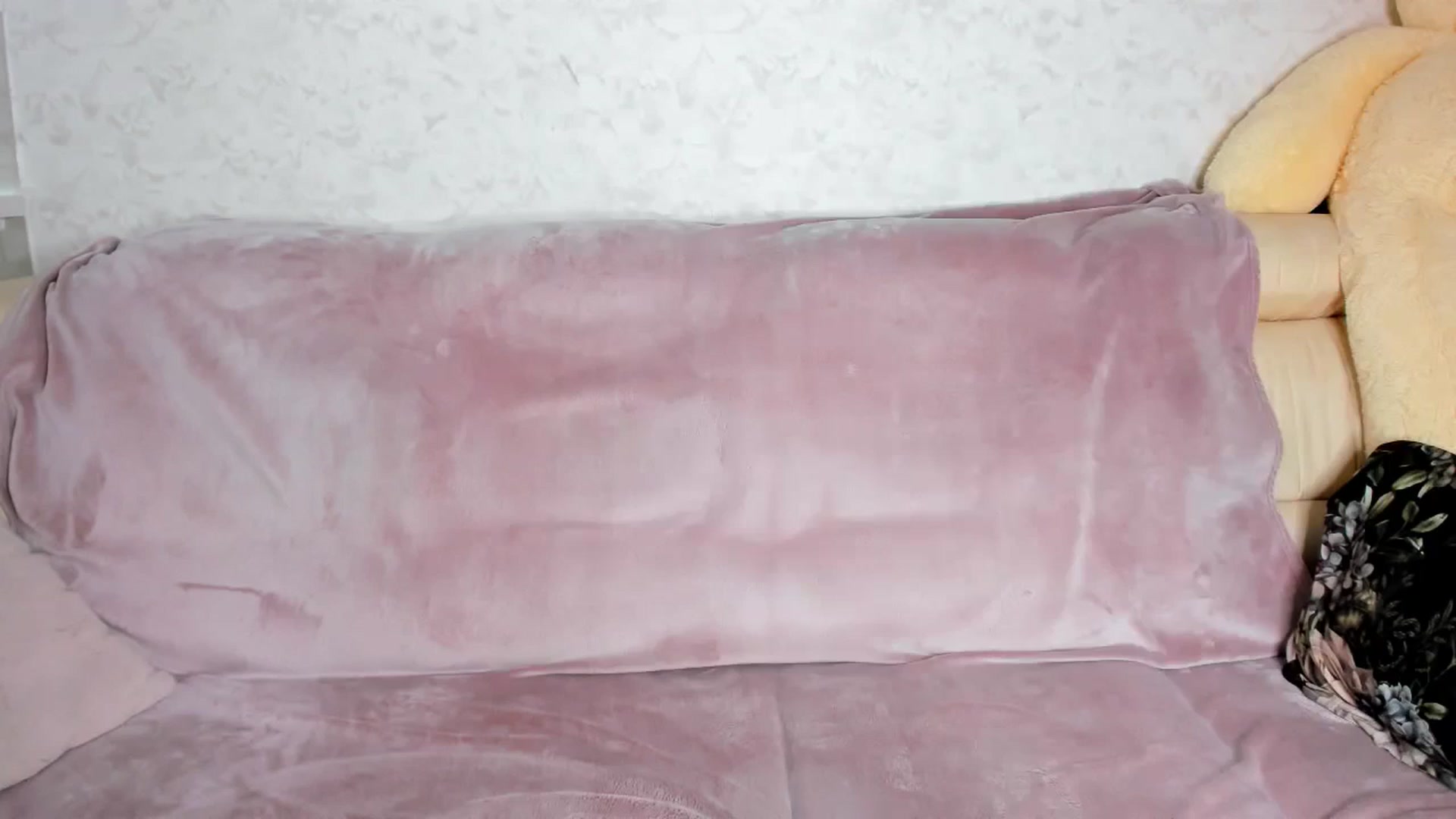 Gallery image thumbnail from YourMissMasha's myfreecams stream on, 03/12/2024, 18:46 image 12 of 20