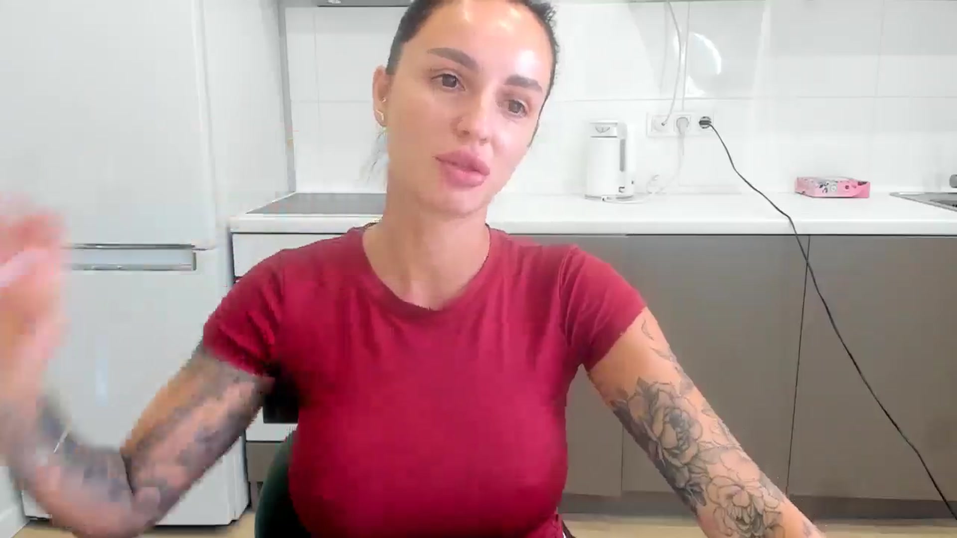 Gallery image thumbnail from YourMissMasha's myfreecams stream on, 08/26/2025, 09:21 image 2 of 20