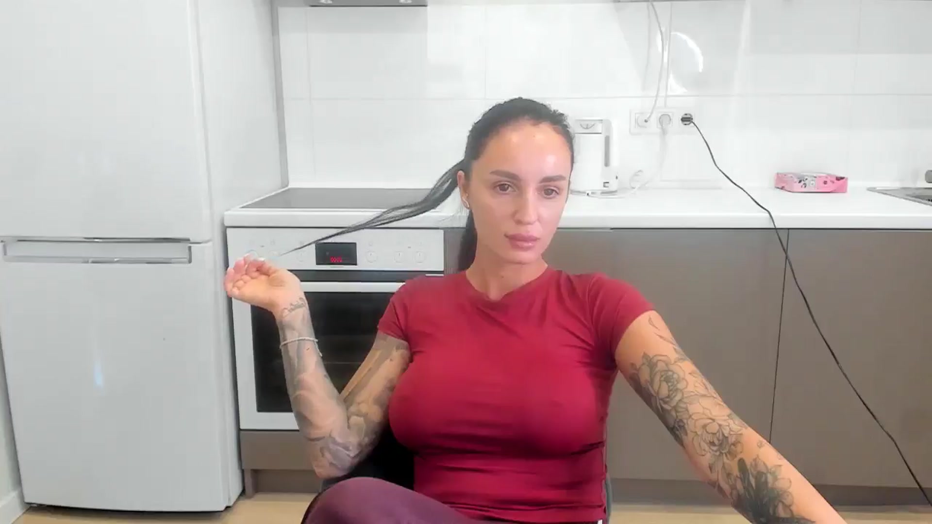 Gallery image thumbnail from YourMissMasha's myfreecams stream on, 08/26/2025, 09:21 image 16 of 20