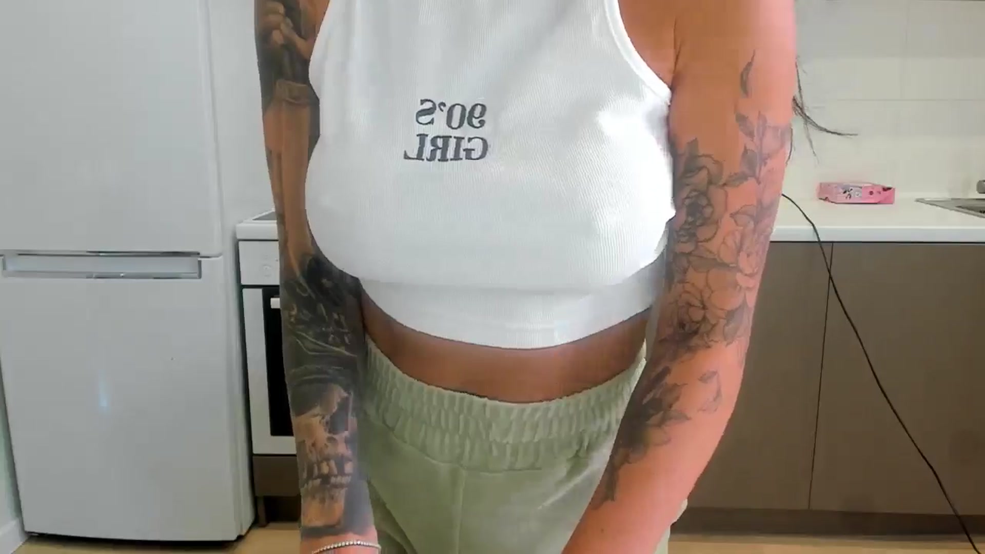 Gallery image thumbnail from YourMissMasha's myfreecams stream on, 08/27/2025, 08:27 image 14 of 20