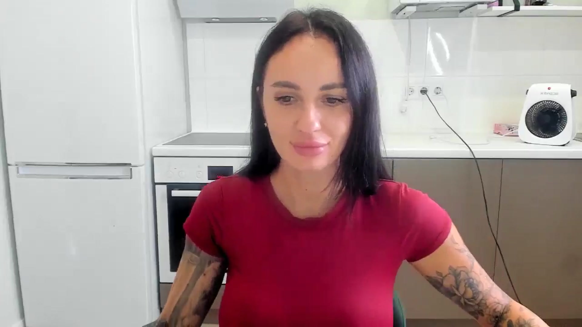 Gallery image thumbnail from YourMissMasha's myfreecams stream on, 10/12/2025, 10:09 image 17 of 20