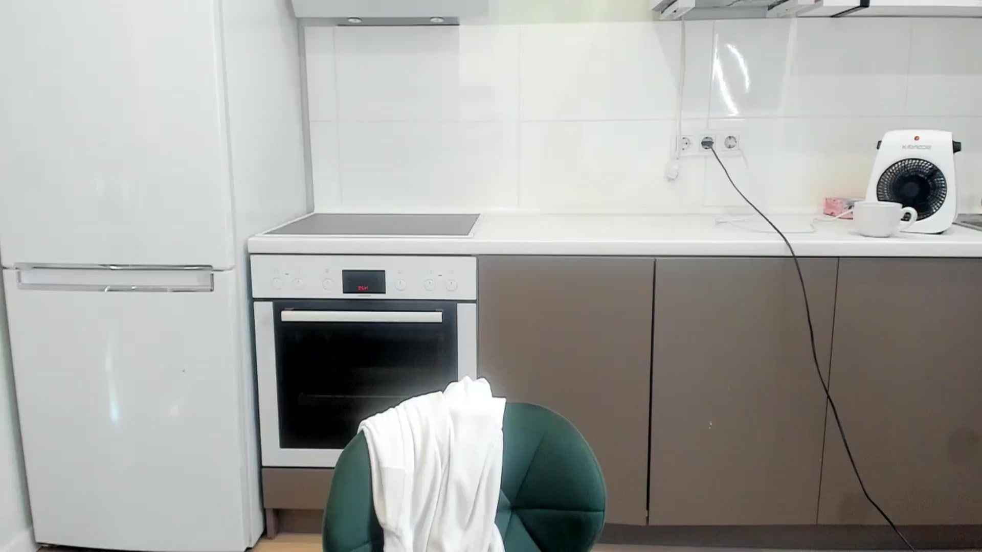 Gallery image thumbnail from YourMissMasha's myfreecams stream on, 10/14/2025, 09:52 image 17 of 20