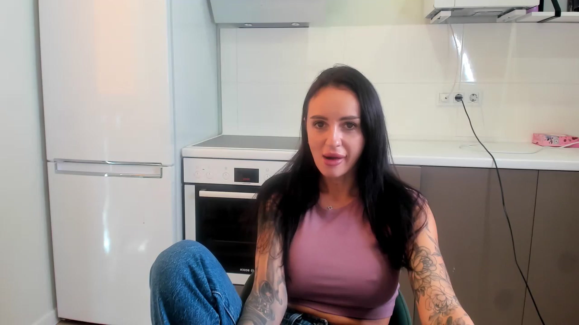 Gallery image thumbnail from YourMissMasha's myfreecams stream on, 10/25/2025, 10:21 image 2 of 20